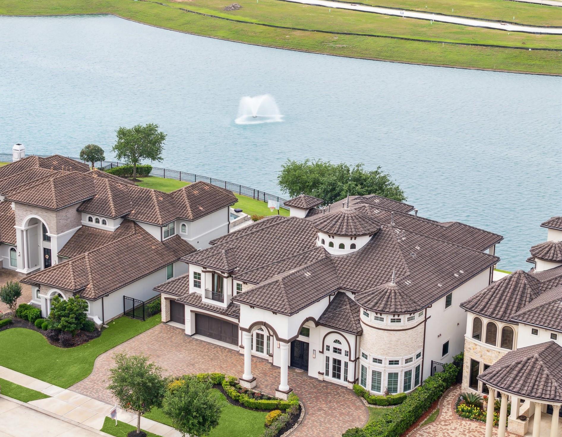 Sugar Land, Texas, 77479, United States, 5 Bedrooms Bedrooms, ,6 BathroomsBathrooms,Residential,Active,2015464
