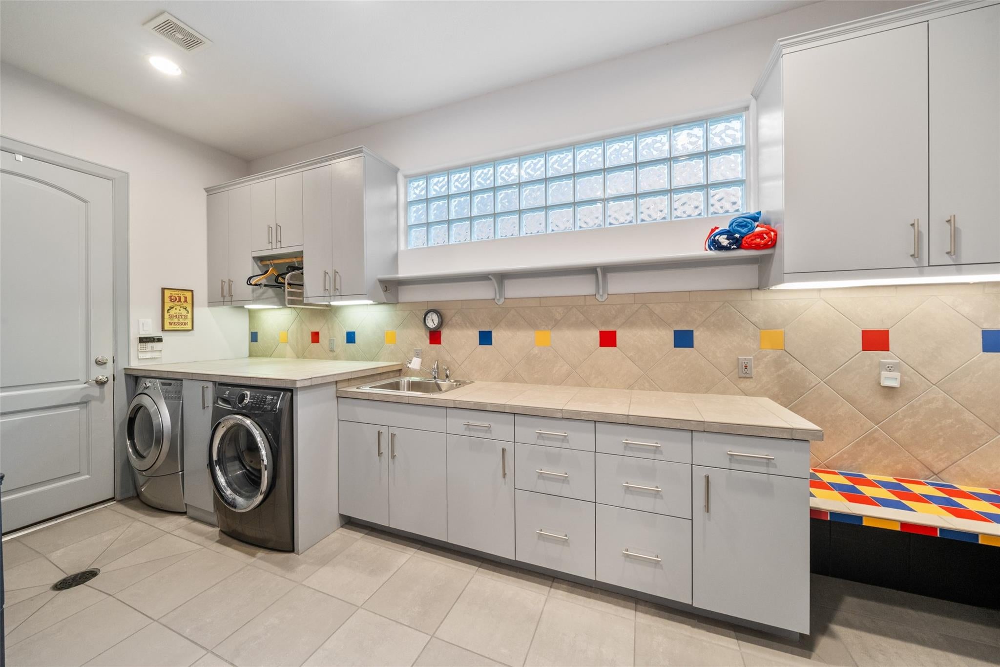 Montgomery, Texas, 77356, United States, 3 Bedrooms Bedrooms, ,4 BathroomsBathrooms,Residential,Active,1992537