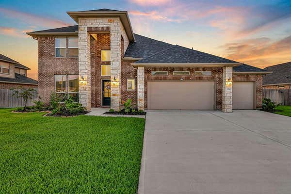 11811 CHAMPIONS FOREST DR, MONT BELVIEU, TX 77535 - Image 1