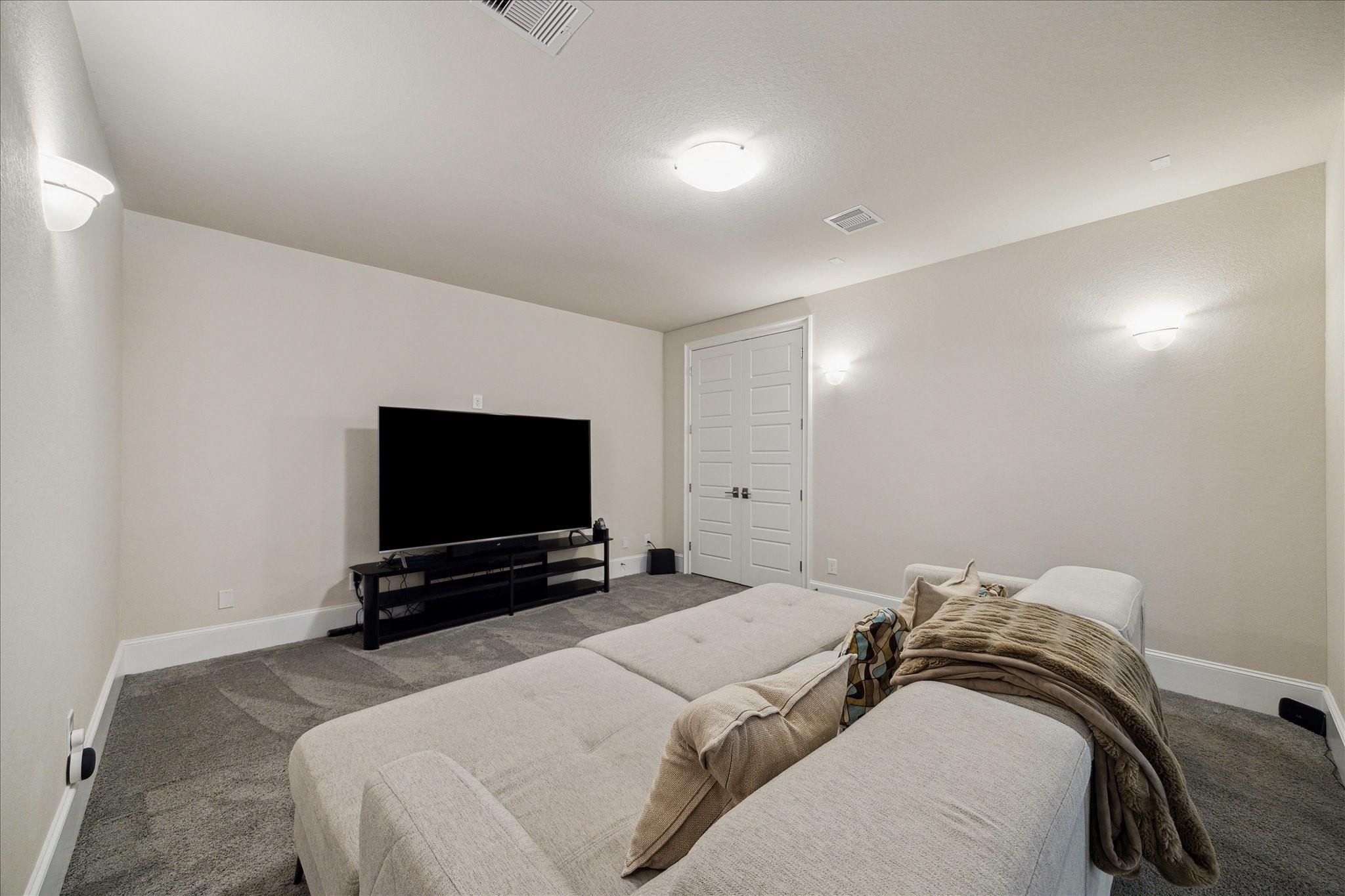 Sugar Land, Texas, 77479, United States, 5 Bedrooms Bedrooms, ,6 BathroomsBathrooms,Residential,Active,1952042