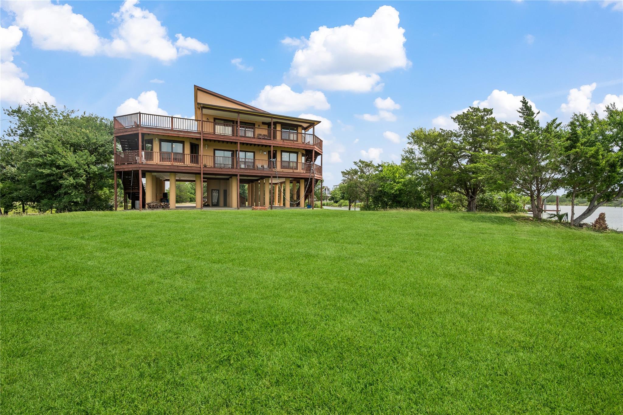Baytown, Texas, 77520, United States, 3 Bedrooms Bedrooms, ,3 BathroomsBathrooms,Residential,Active,1824556