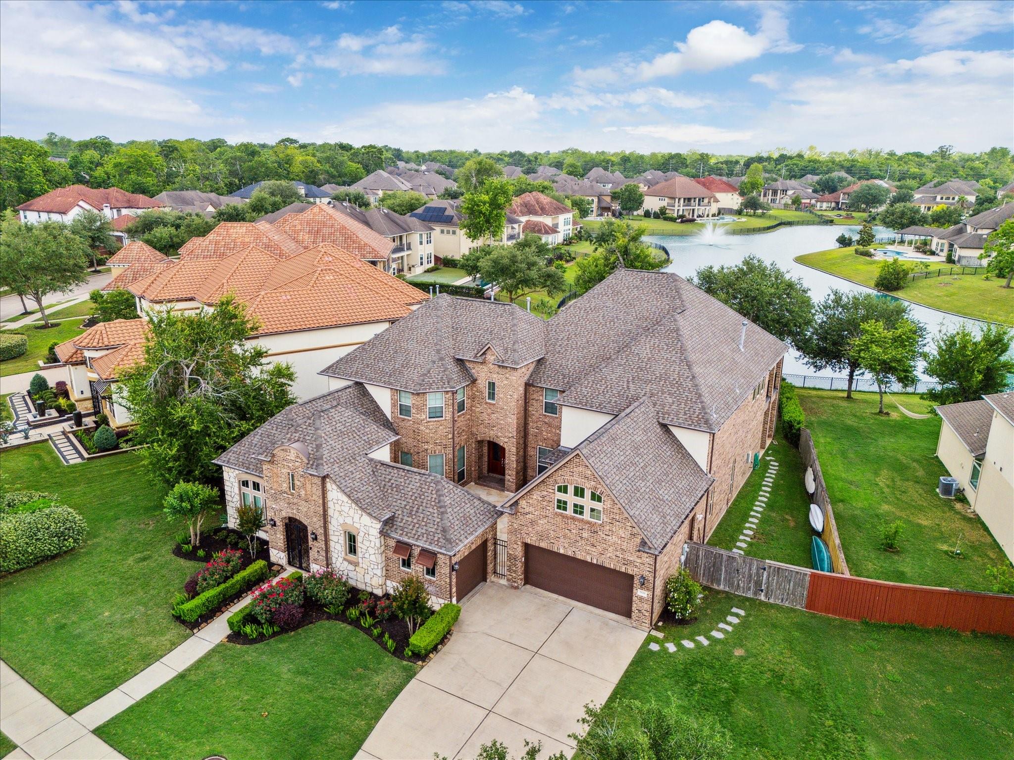 Sugar Land, Texas, 77479, United States, 5 Bedrooms Bedrooms, ,5 BathroomsBathrooms,Residential,Active,1871593