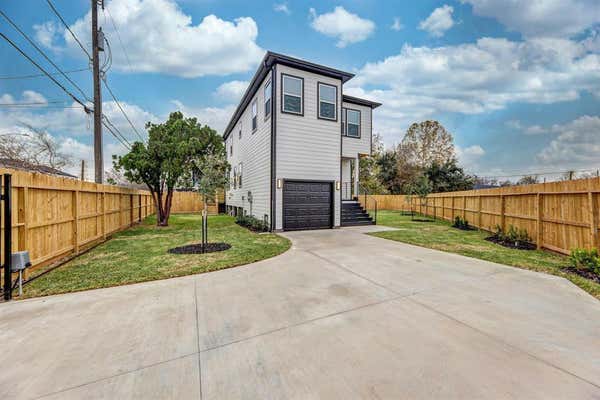 3725 EASY ST, HOUSTON, TX 77026 - Image 1