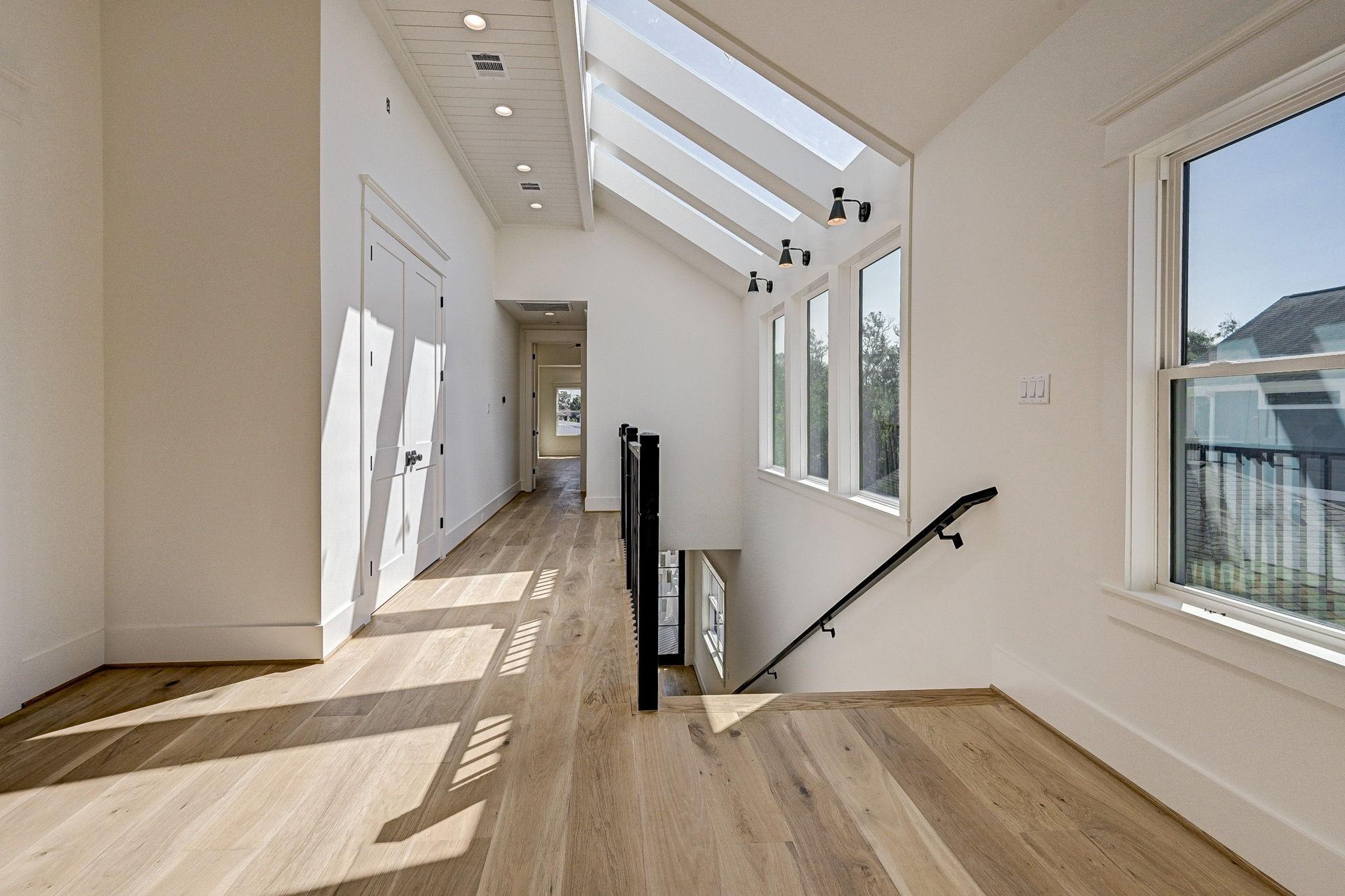 Houston, Texas, 77008, United States, 4 Bedrooms Bedrooms, ,5 BathroomsBathrooms,Residential,Active,1990668