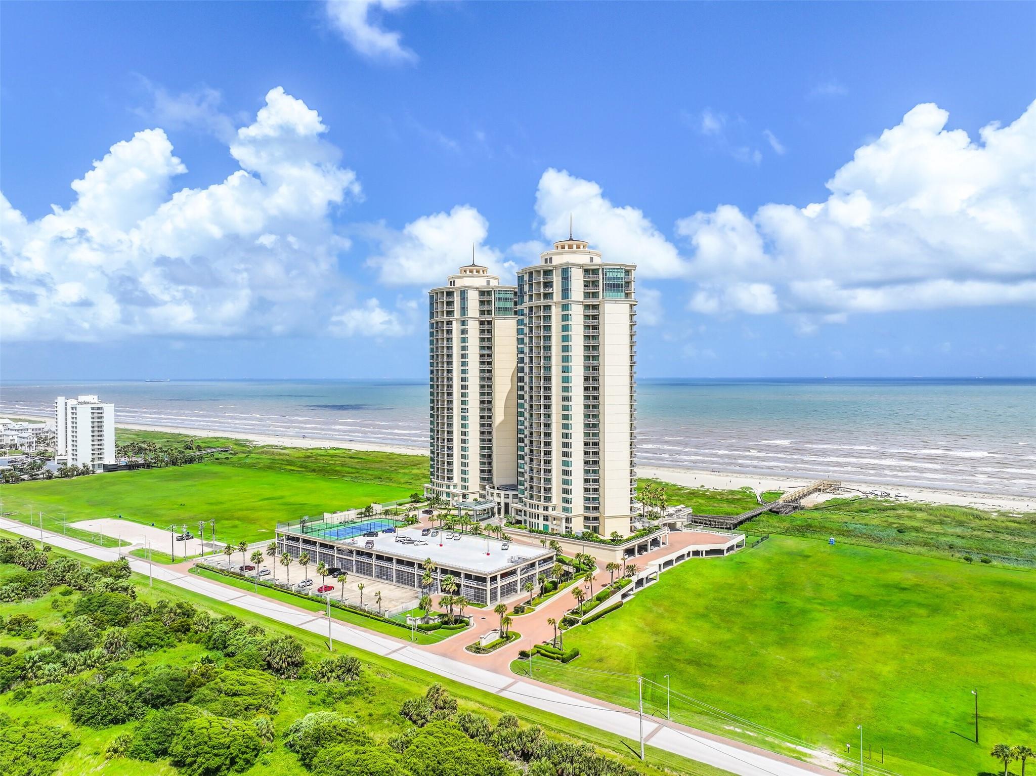 Galveston, Texas, 77550, United States, ,4 BathroomsBathrooms,Residential,Active,1867894