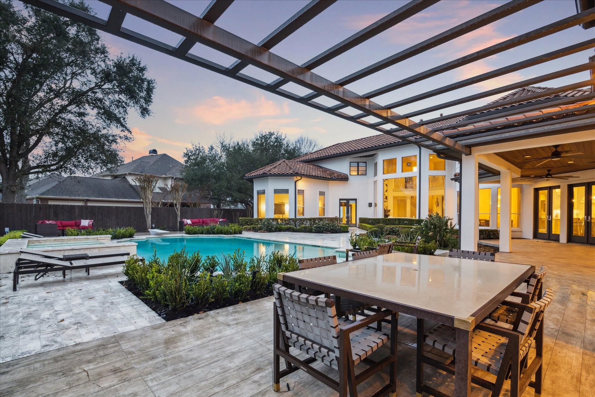 Sugar Land, Texas, 77479, United States, 6 Bedrooms Bedrooms, ,9 BathroomsBathrooms,Residential,Active,1820359