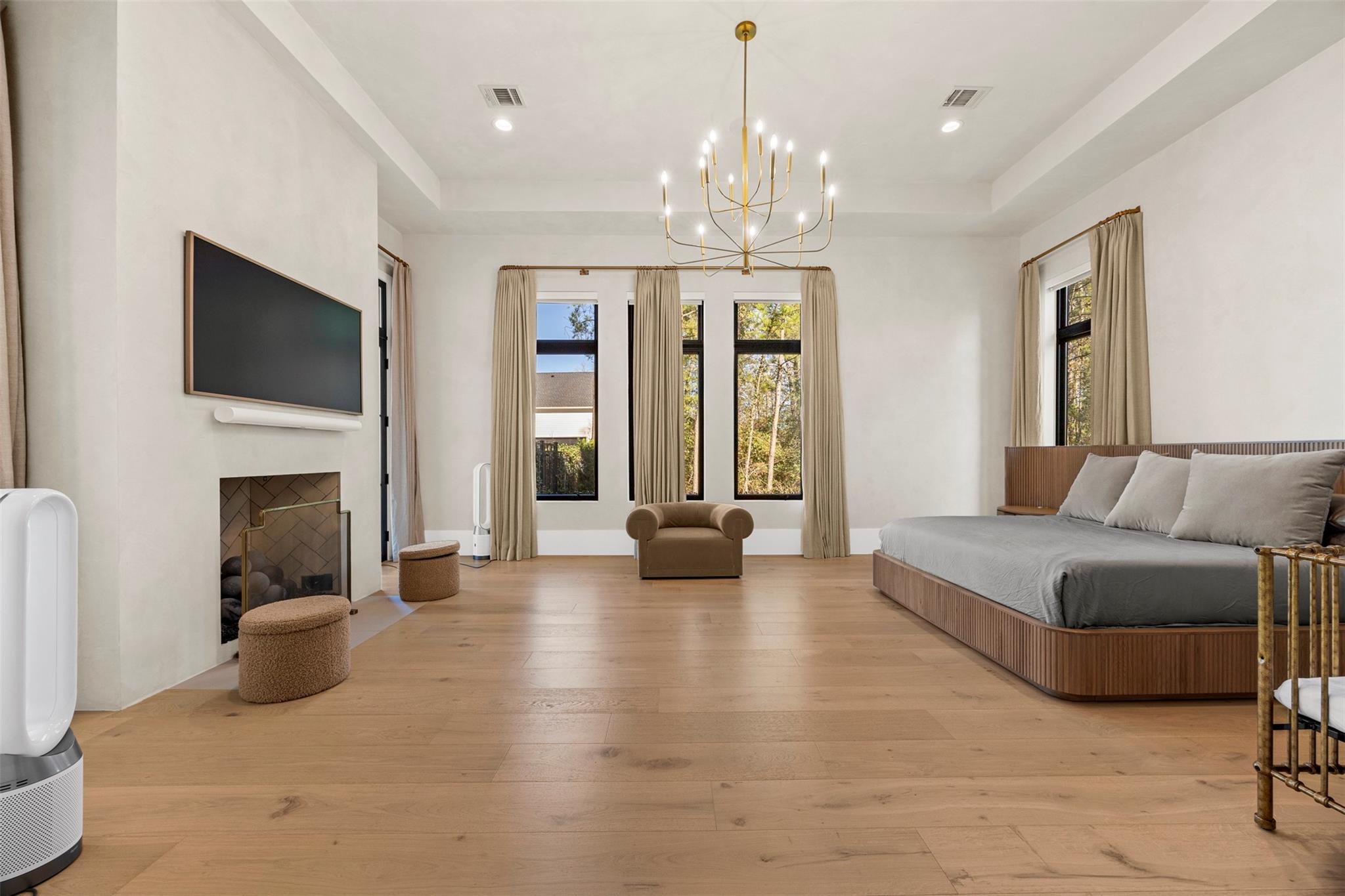 Montgomery, Texas, 77316, United States, 6 Bedrooms Bedrooms, ,7 BathroomsBathrooms,Residential,Active,2012208