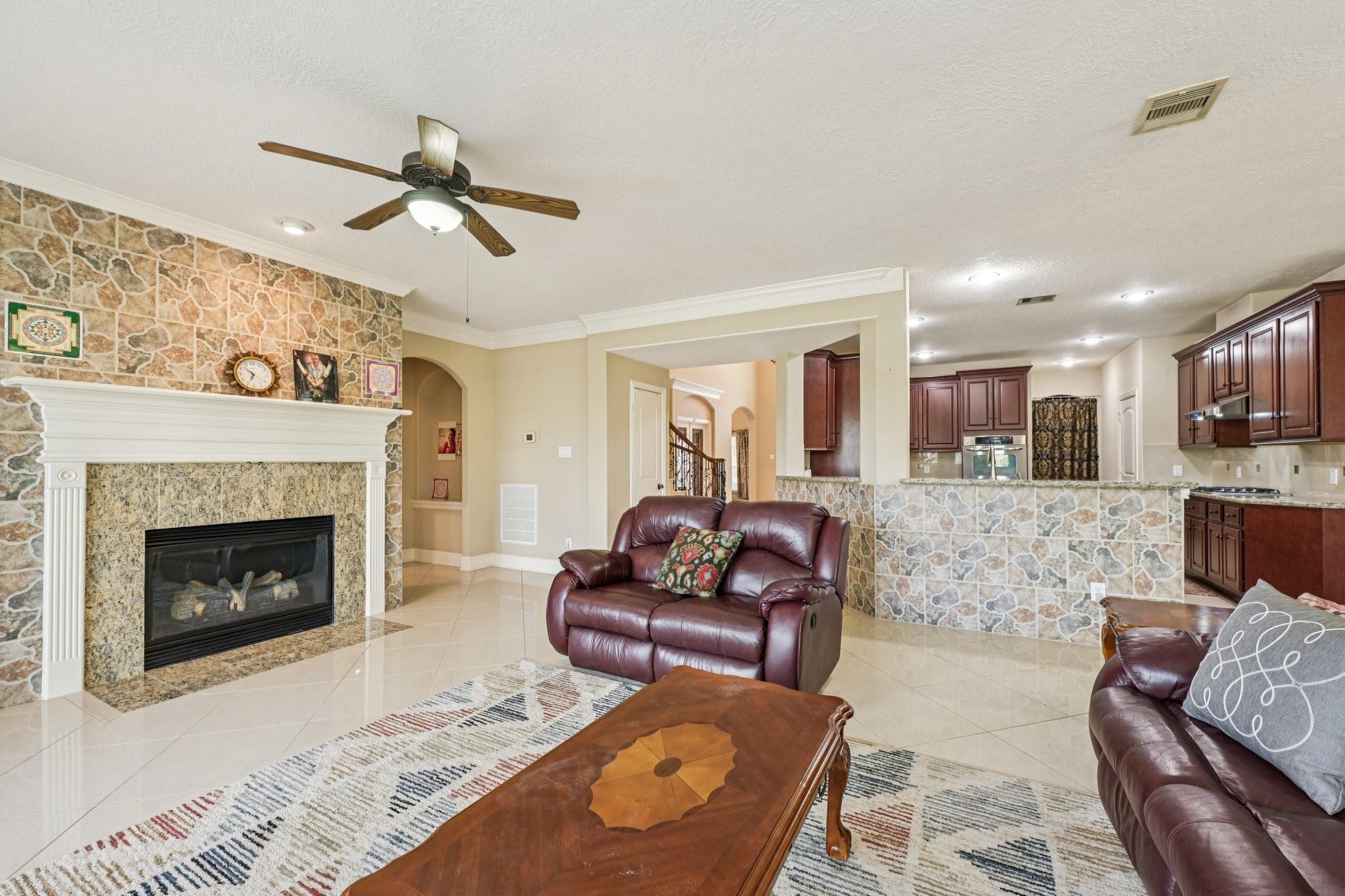 Houston, Texas, 77094, United States, 4 Bedrooms Bedrooms, ,4 BathroomsBathrooms,Residential,Active,1909896