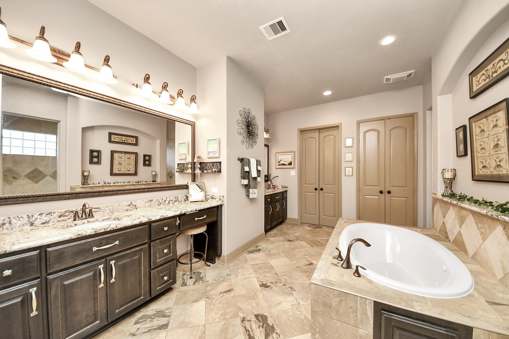 Cypress, Texas, 77429, United States, 5 Bedrooms Bedrooms, ,7 BathroomsBathrooms,Residential,Active,1889491