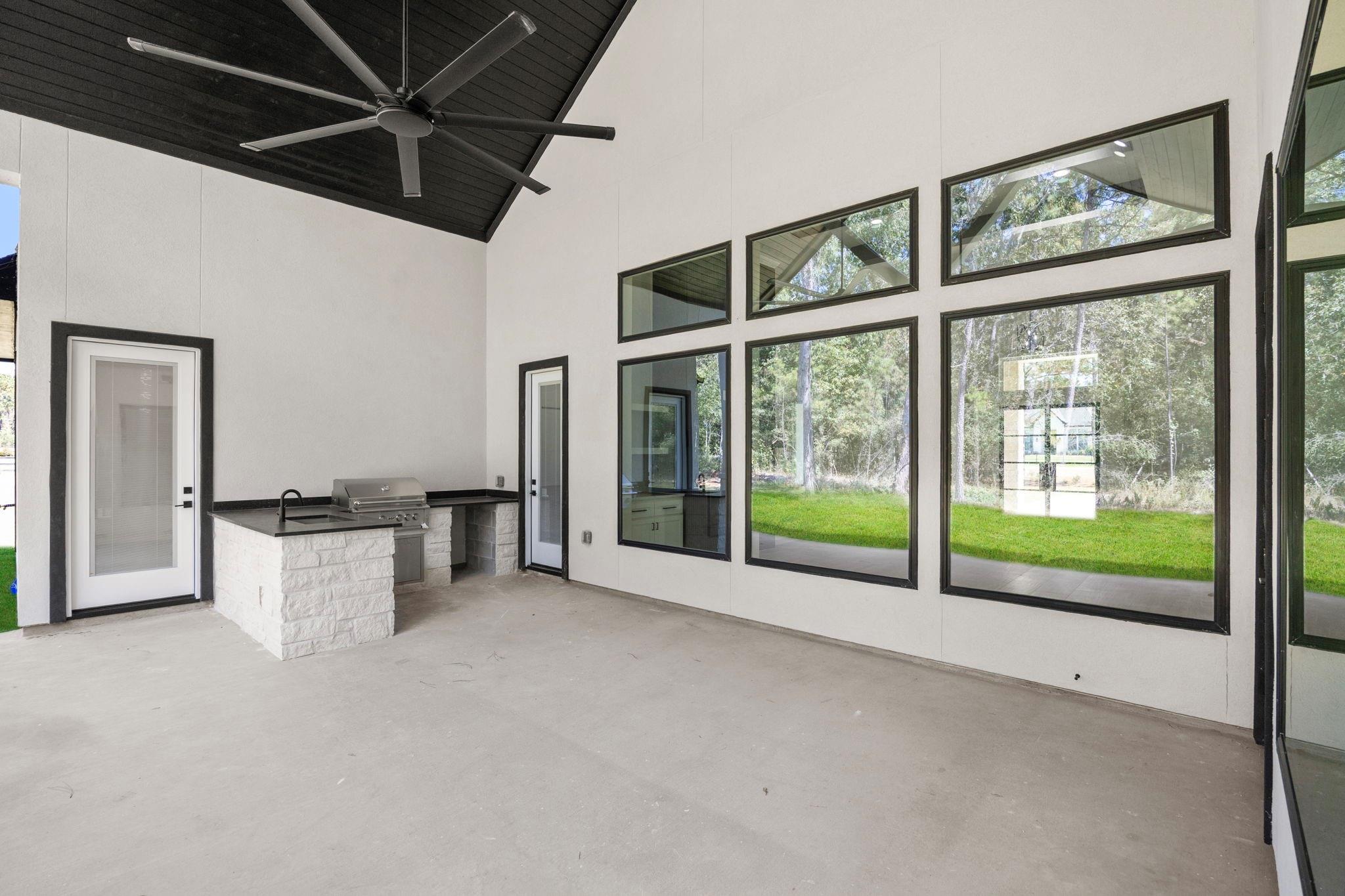 Montgomery, Texas, 77316, United States, 4 Bedrooms Bedrooms, ,4 BathroomsBathrooms,Residential,Active,1962179