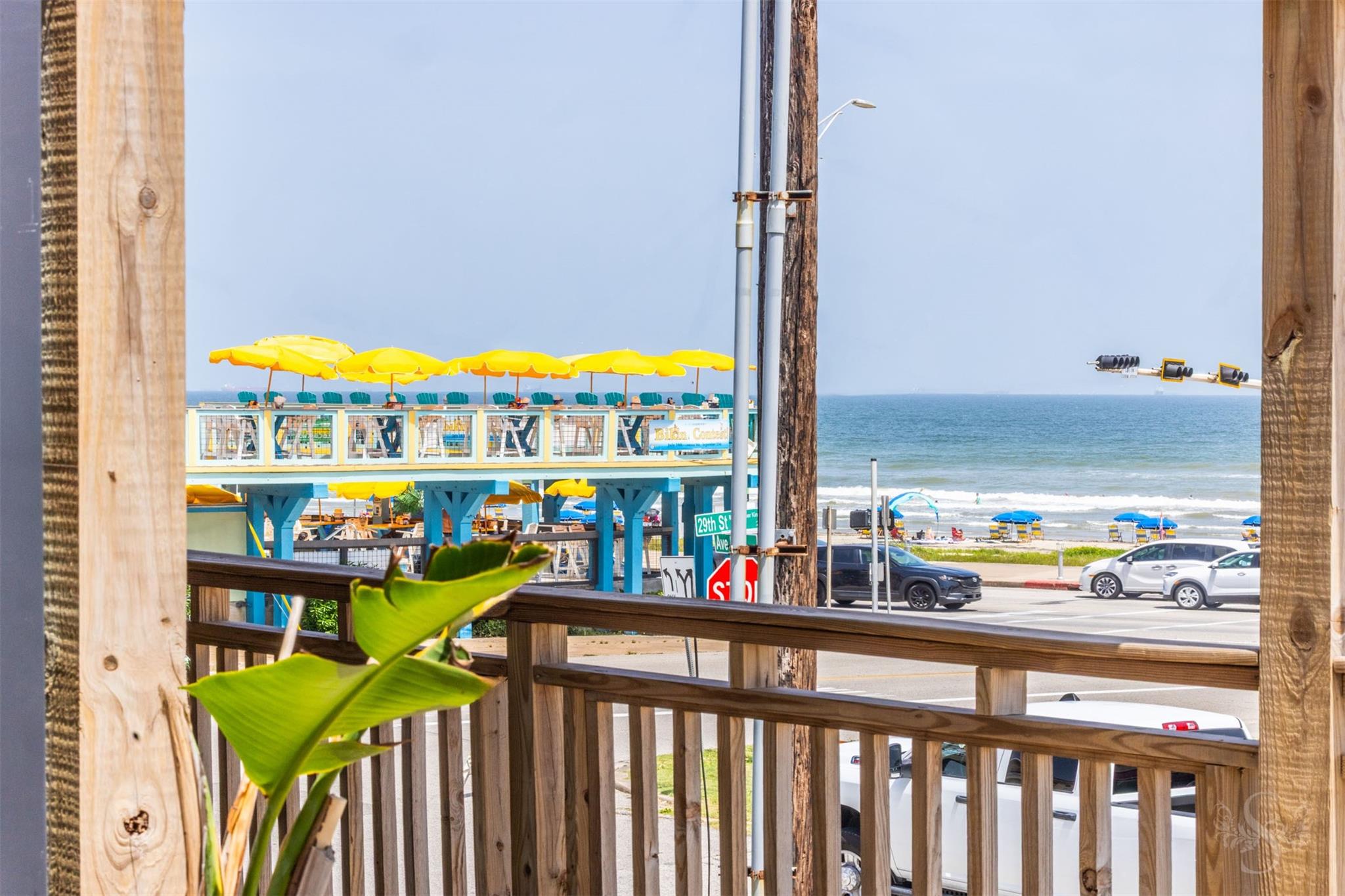 Galveston, Texas, 77550, United States, 4 Bedrooms Bedrooms, ,2 BathroomsBathrooms,Residential,Active,1885028