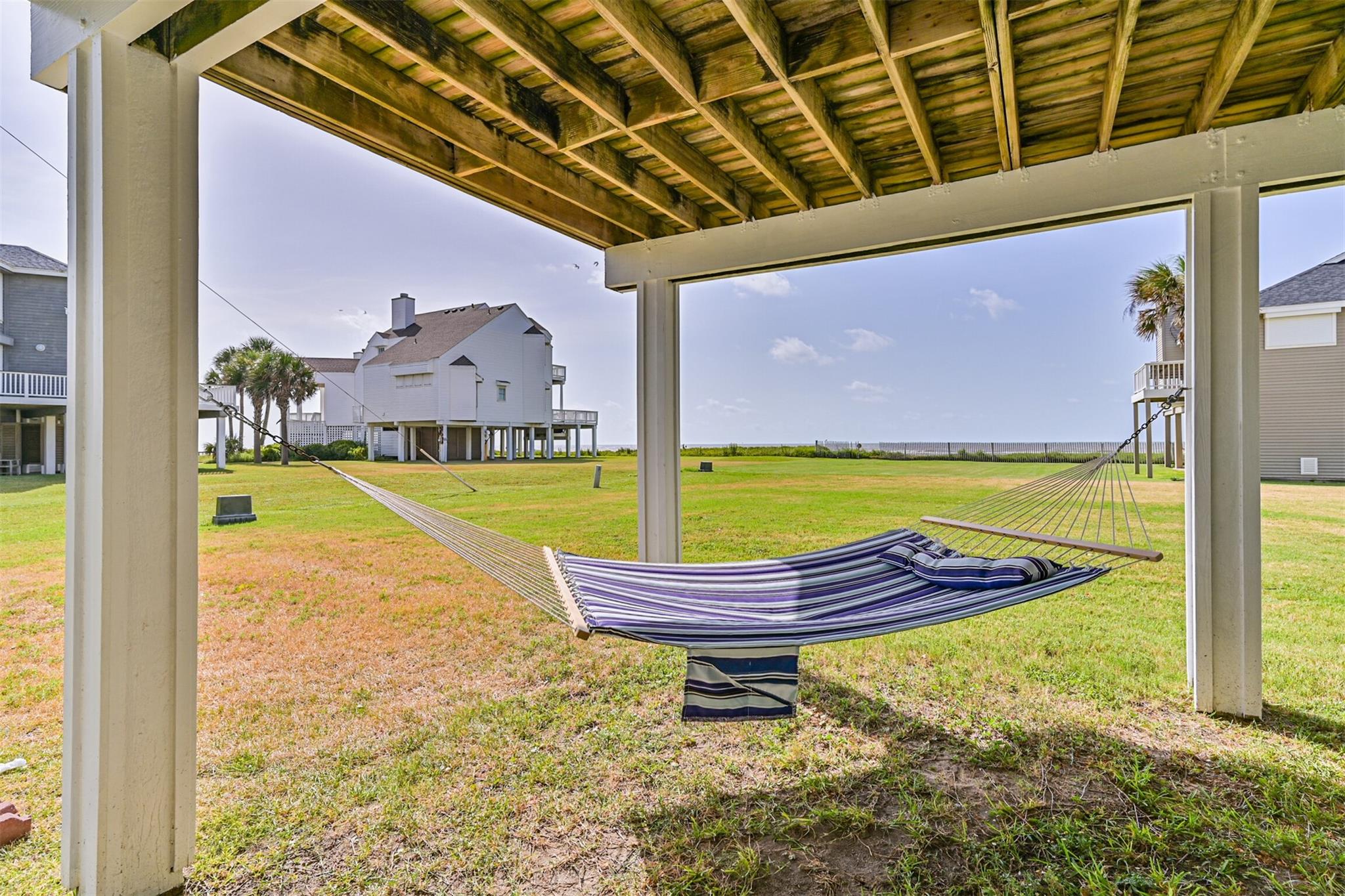 Galveston, Texas, 77554, United States, 4 Bedrooms Bedrooms, ,3 BathroomsBathrooms,Residential,Active,1888977