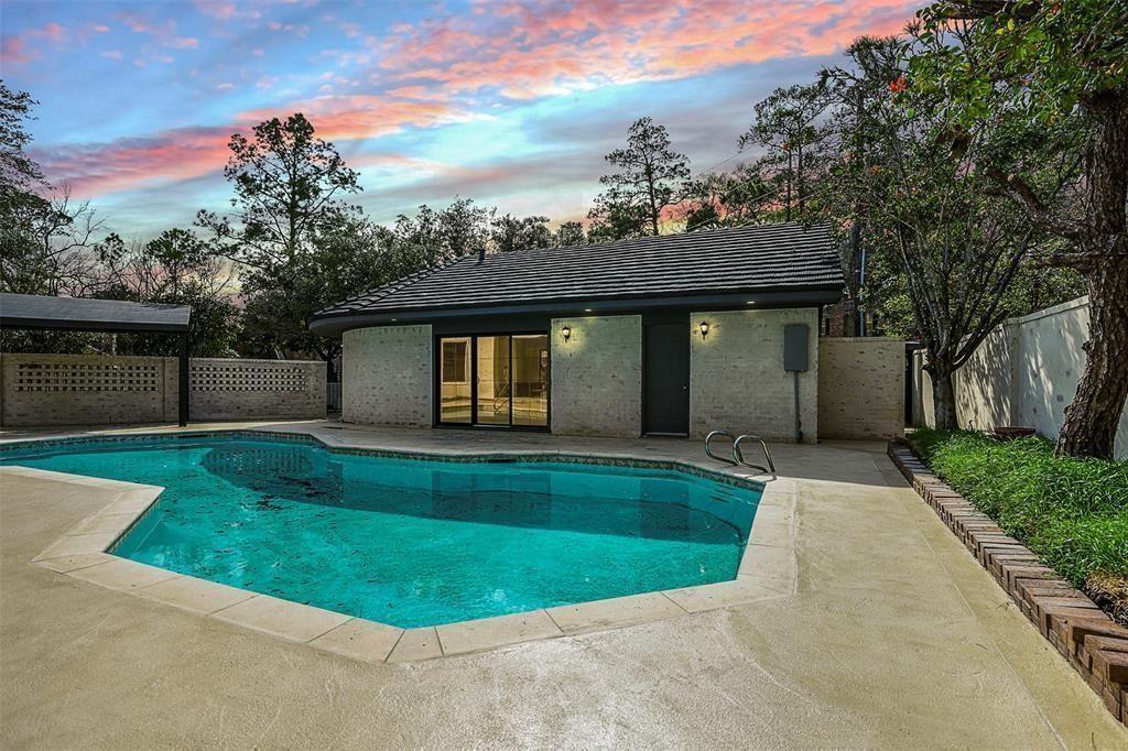 Houston, Texas, 77056, United States, 5 Bedrooms Bedrooms, ,5 BathroomsBathrooms,Residential,Active,1972190