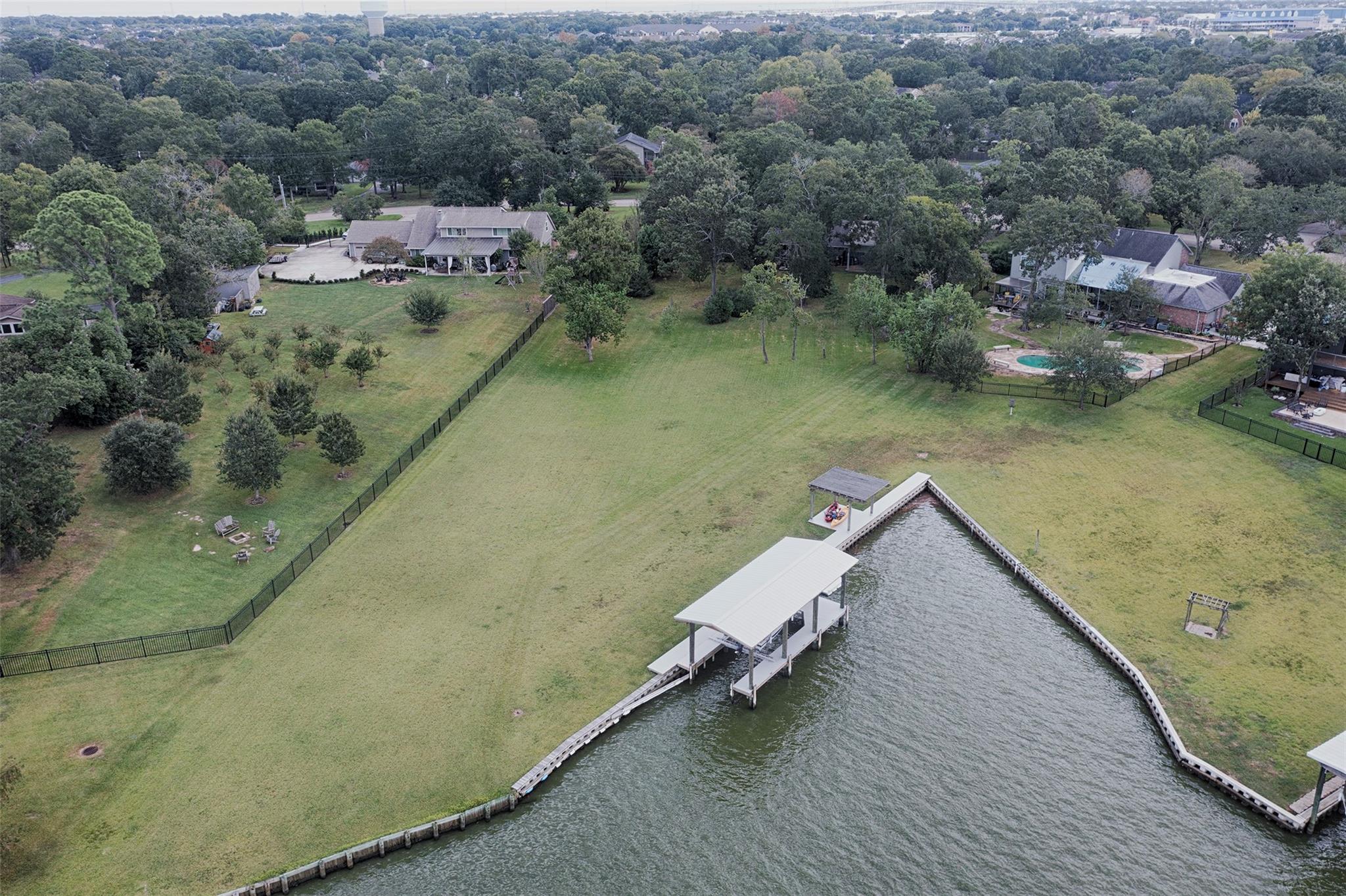 Taylor Lake Village, Texas, 77586, United States, 3 Bedrooms Bedrooms, ,3 BathroomsBathrooms,Residential,Active,1953995