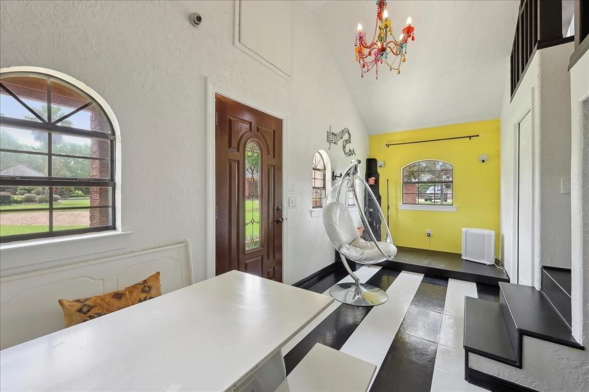 Beaumont, Texas, 77707, United States, 6 Bedrooms Bedrooms, ,10 BathroomsBathrooms,Residential,Active,1862916