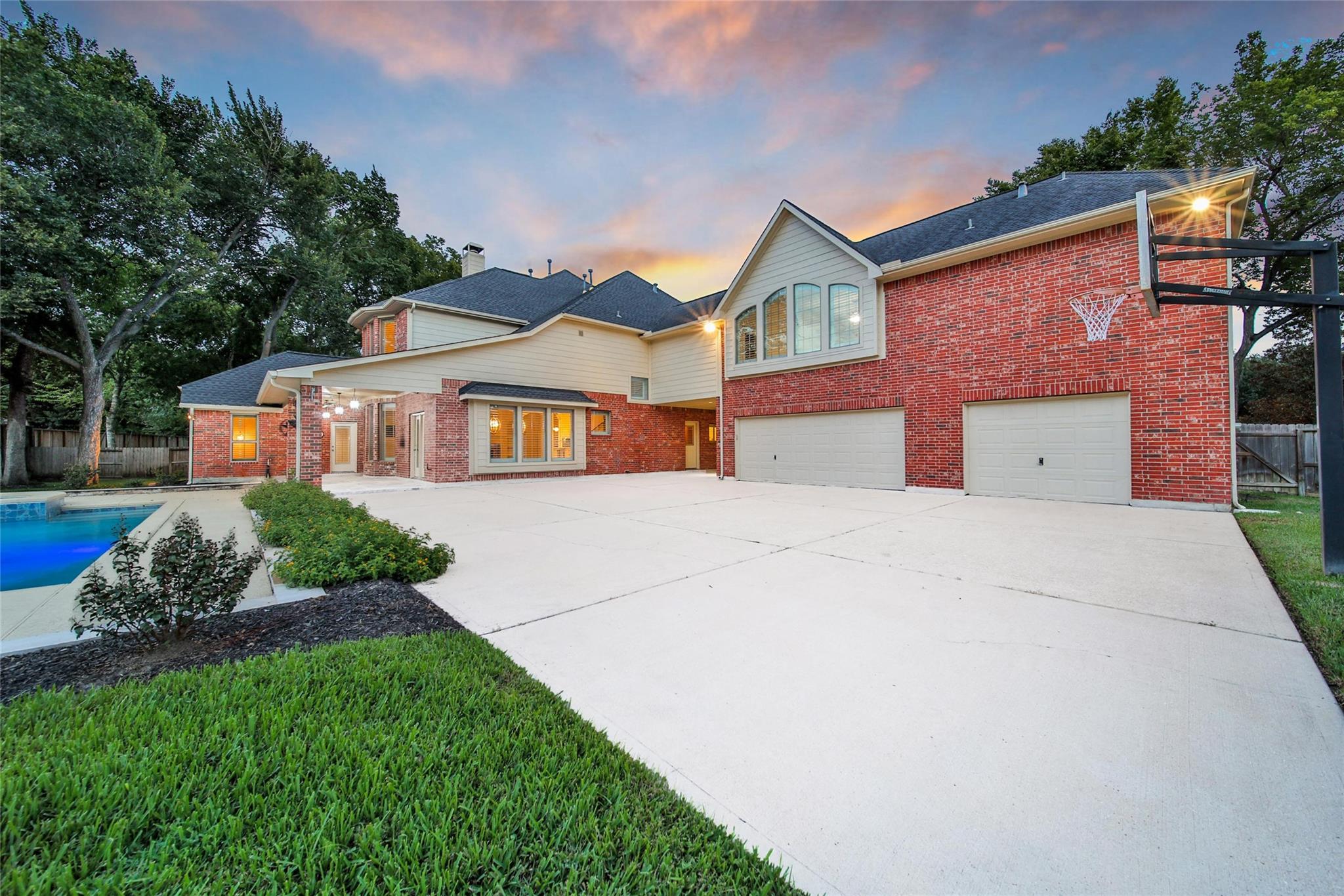 Katy, Texas, 77494, United States, 5 Bedrooms Bedrooms, ,6 BathroomsBathrooms,Residential,Active,1953646