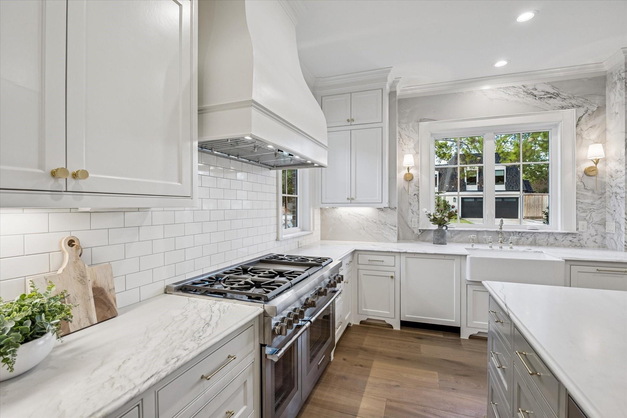 Houston, Texas, 77024, United States, 6 Bedrooms Bedrooms, ,5 BathroomsBathrooms,Residential,Active,1992229