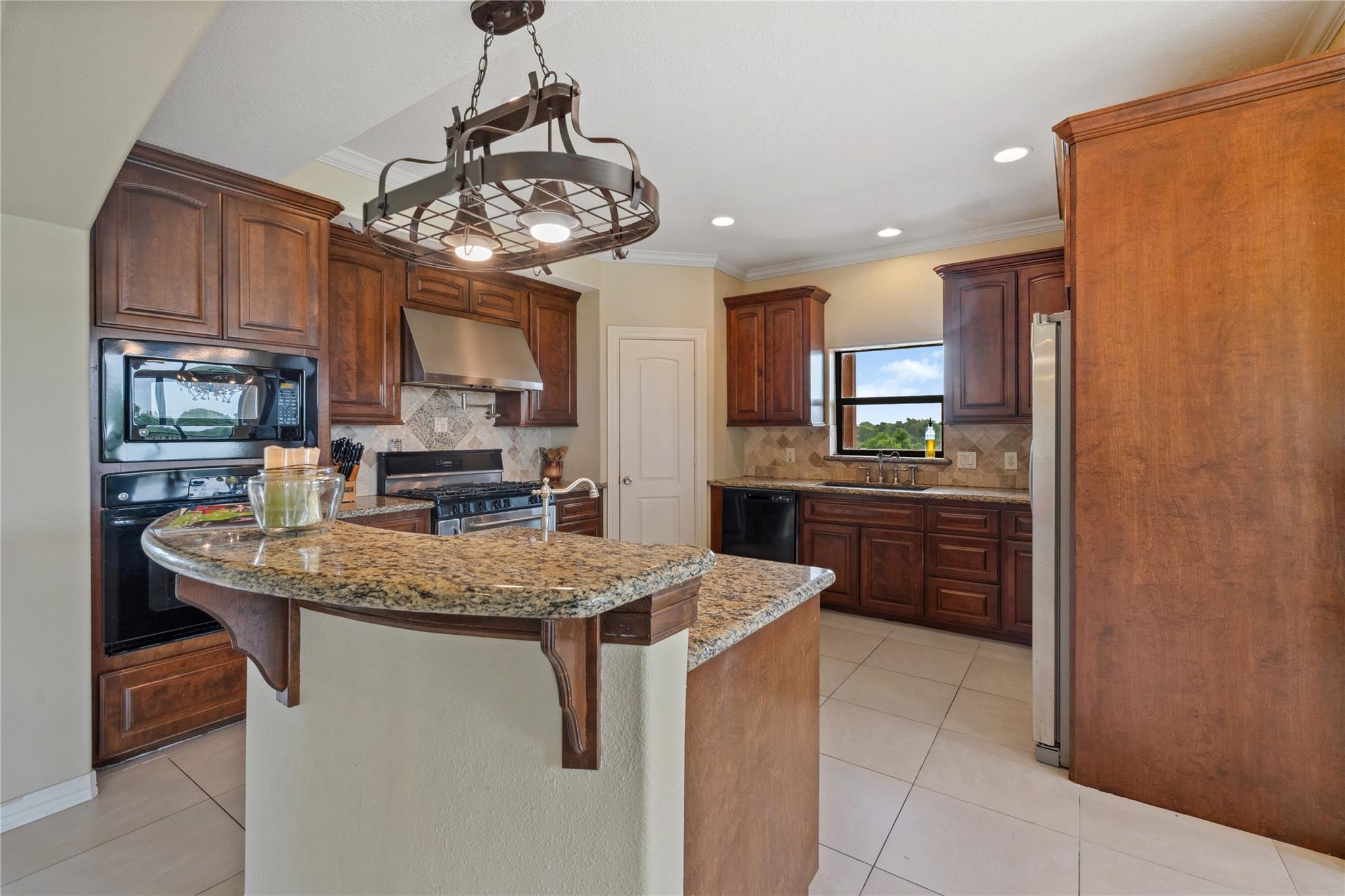 Baytown, Texas, 77520, United States, 3 Bedrooms Bedrooms, ,3 BathroomsBathrooms,Residential,Active,1824556