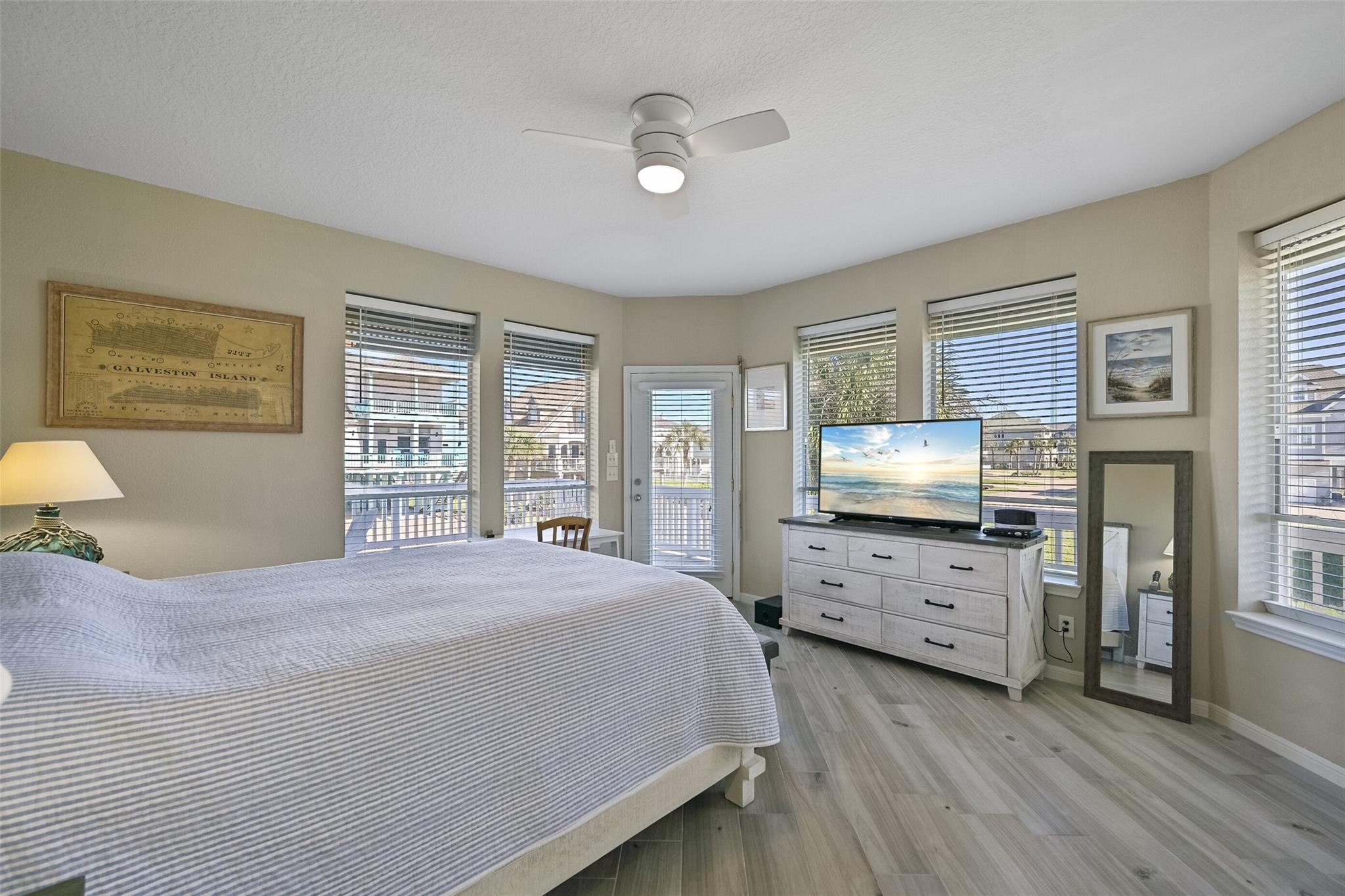 Galveston, Texas, 77554, United States, ,3 BathroomsBathrooms,Residential,Active,1867906