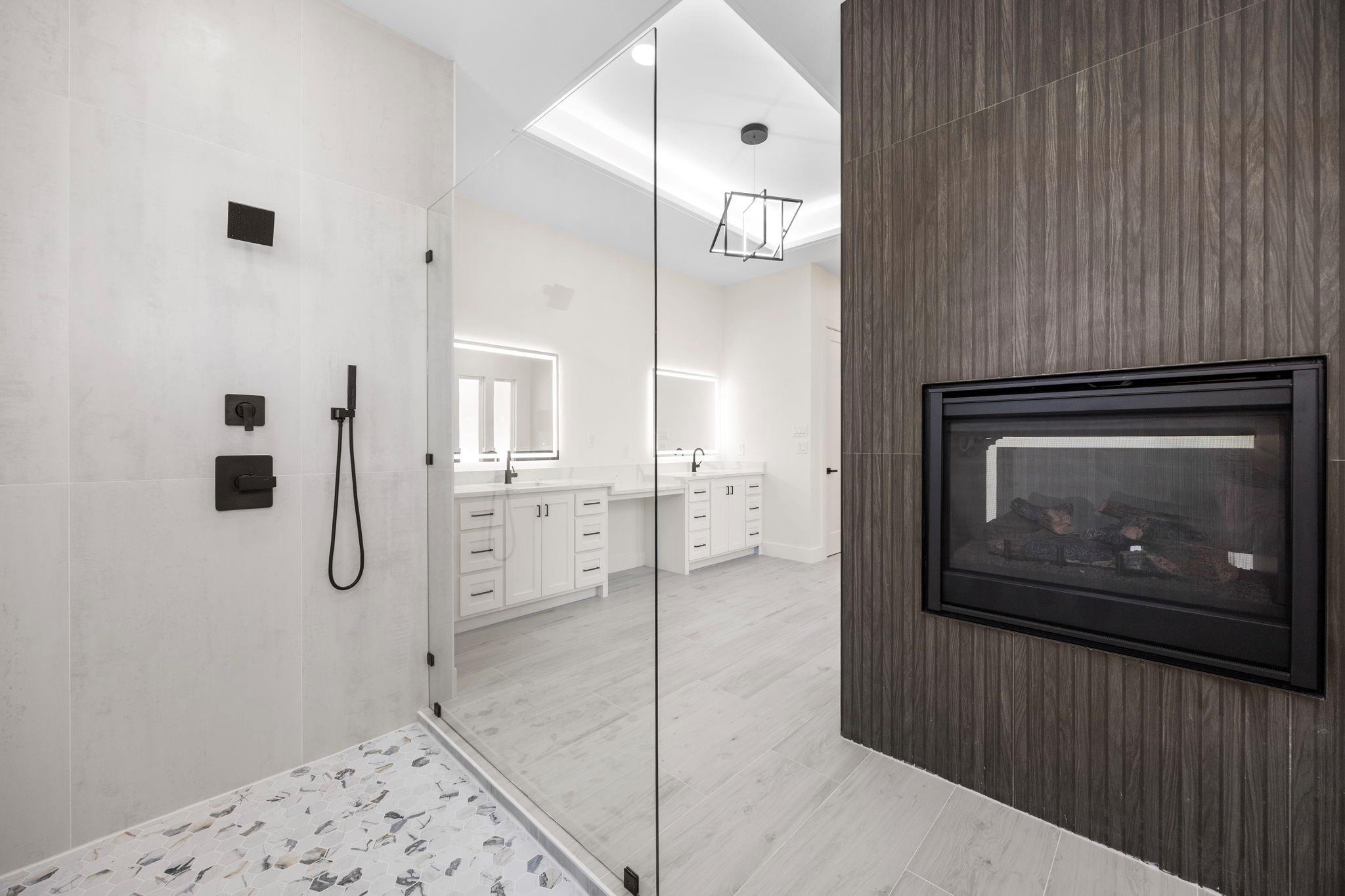 Montgomery, Texas, 77316, United States, 4 Bedrooms Bedrooms, ,4 BathroomsBathrooms,Residential,Active,1962179