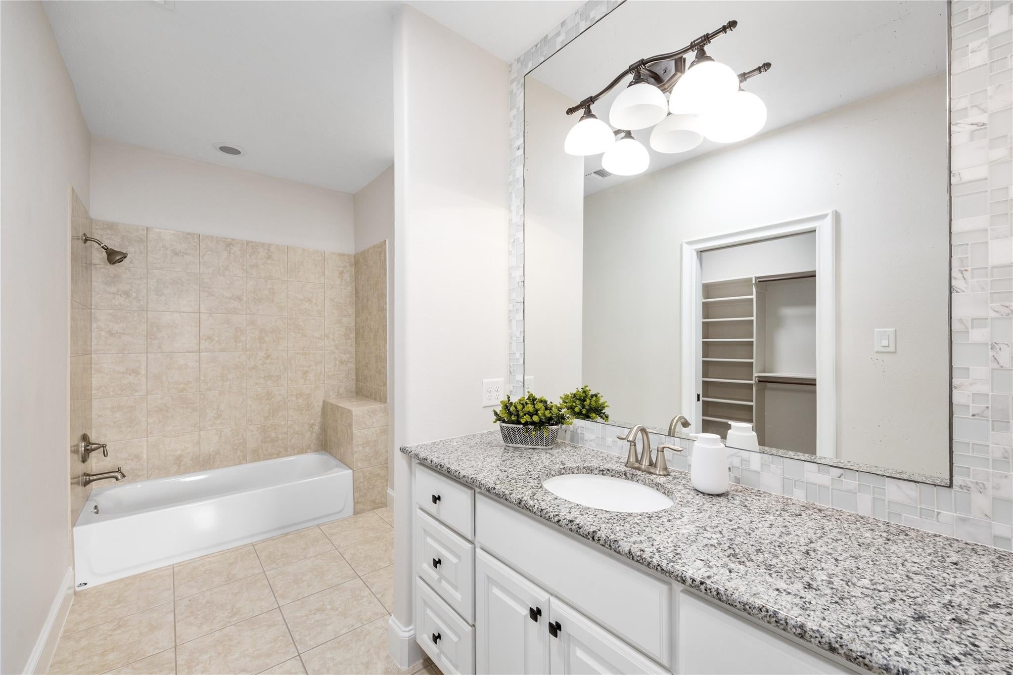 Missouri City, Texas, 77459, United States, 5 Bedrooms Bedrooms, ,6 BathroomsBathrooms,Residential,Active,1764880