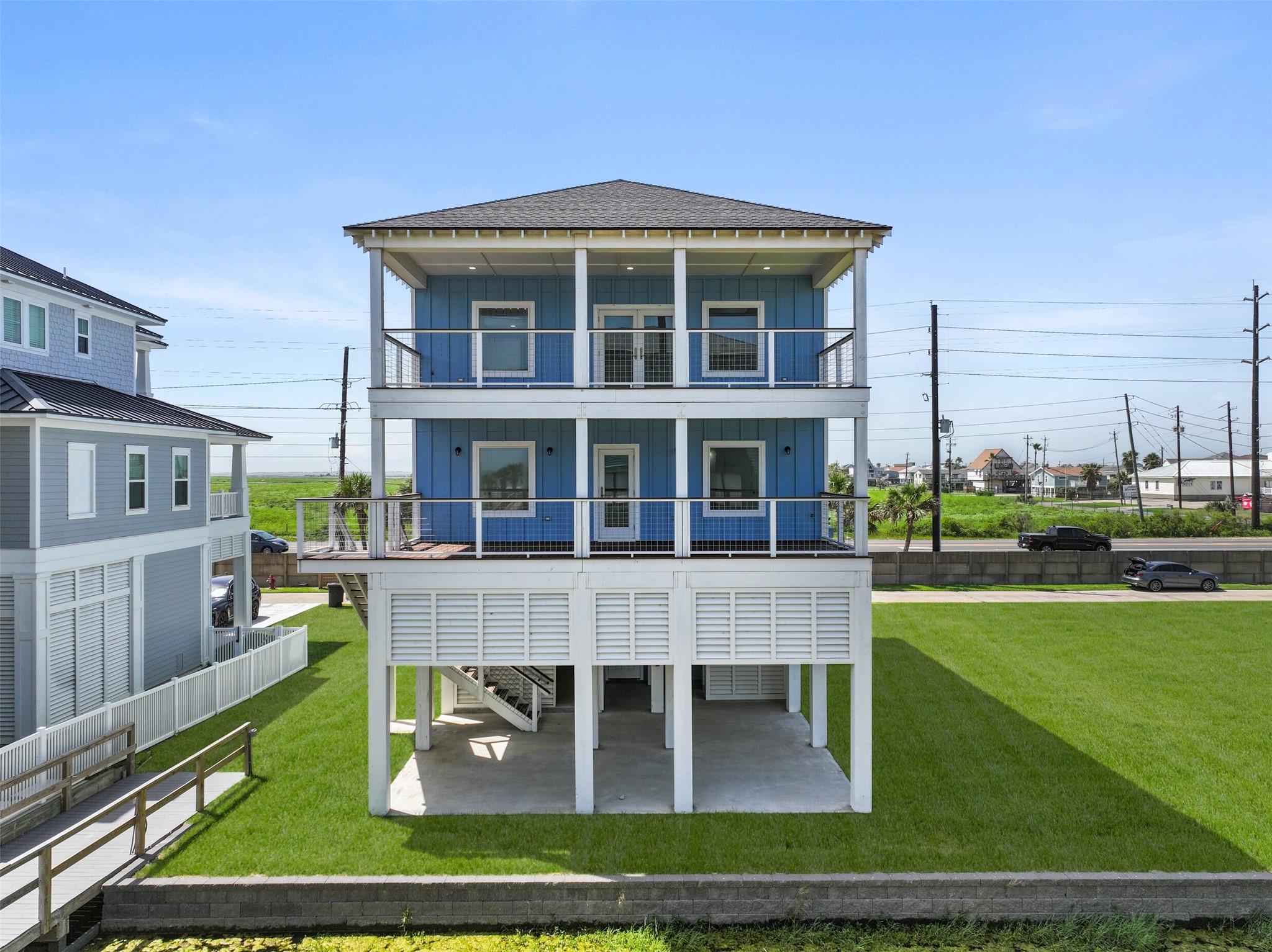 Jamaica Beach, Texas, 77554, United States, 5 Bedrooms Bedrooms, ,5 BathroomsBathrooms,Residential,Active,1884876