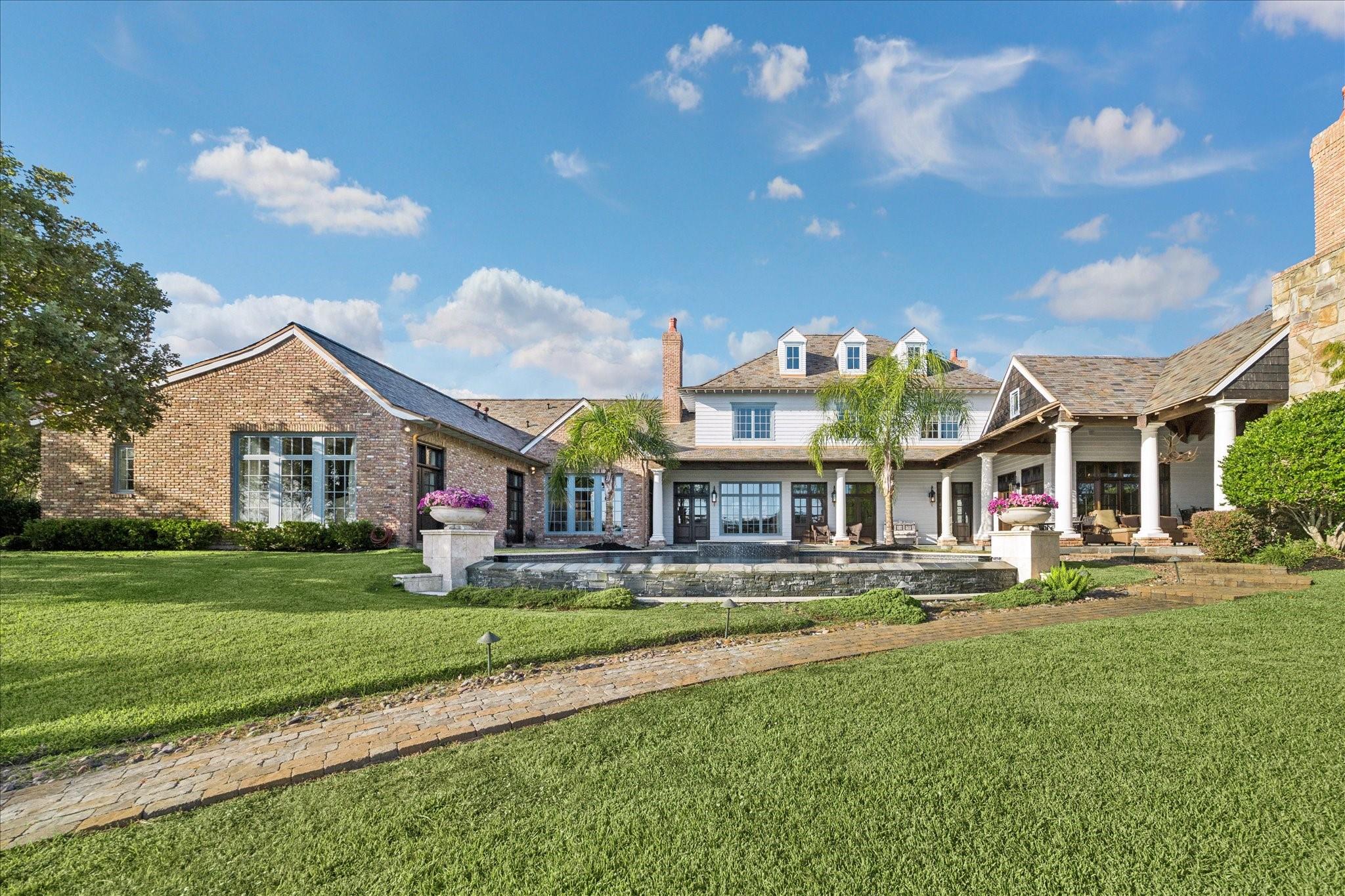 Sugar Land, Texas, 77479, United States, 5 Bedrooms Bedrooms, ,7 BathroomsBathrooms,Residential,Active,1992247