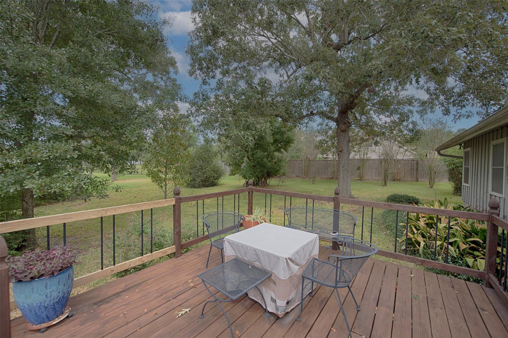 Taylor Lake Village, Texas, 77586, United States, 3 Bedrooms Bedrooms, ,3 BathroomsBathrooms,Residential,Active,1953995