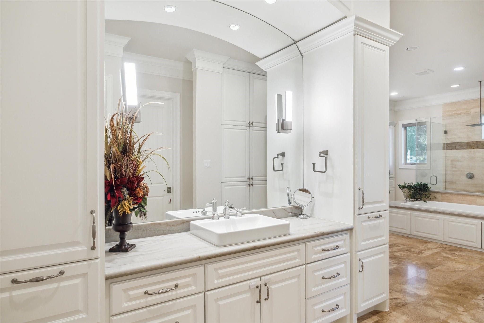 Sugar Land, Texas, 77478, United States, 5 Bedrooms Bedrooms, ,6 BathroomsBathrooms,Residential,Active,1900184