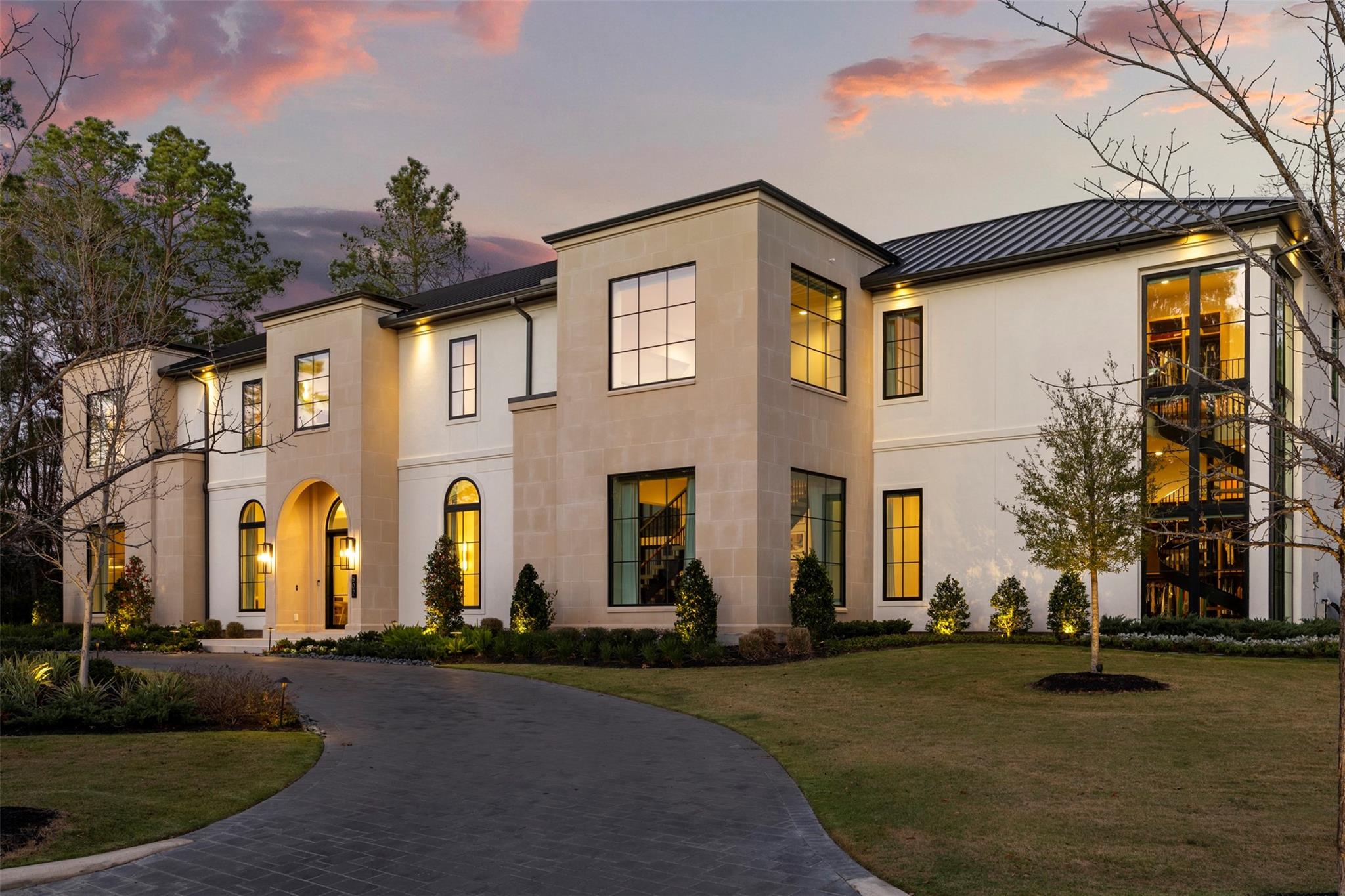 Montgomery, Texas, 77316, United States, 6 Bedrooms Bedrooms, ,7 BathroomsBathrooms,Residential,Active,2012208