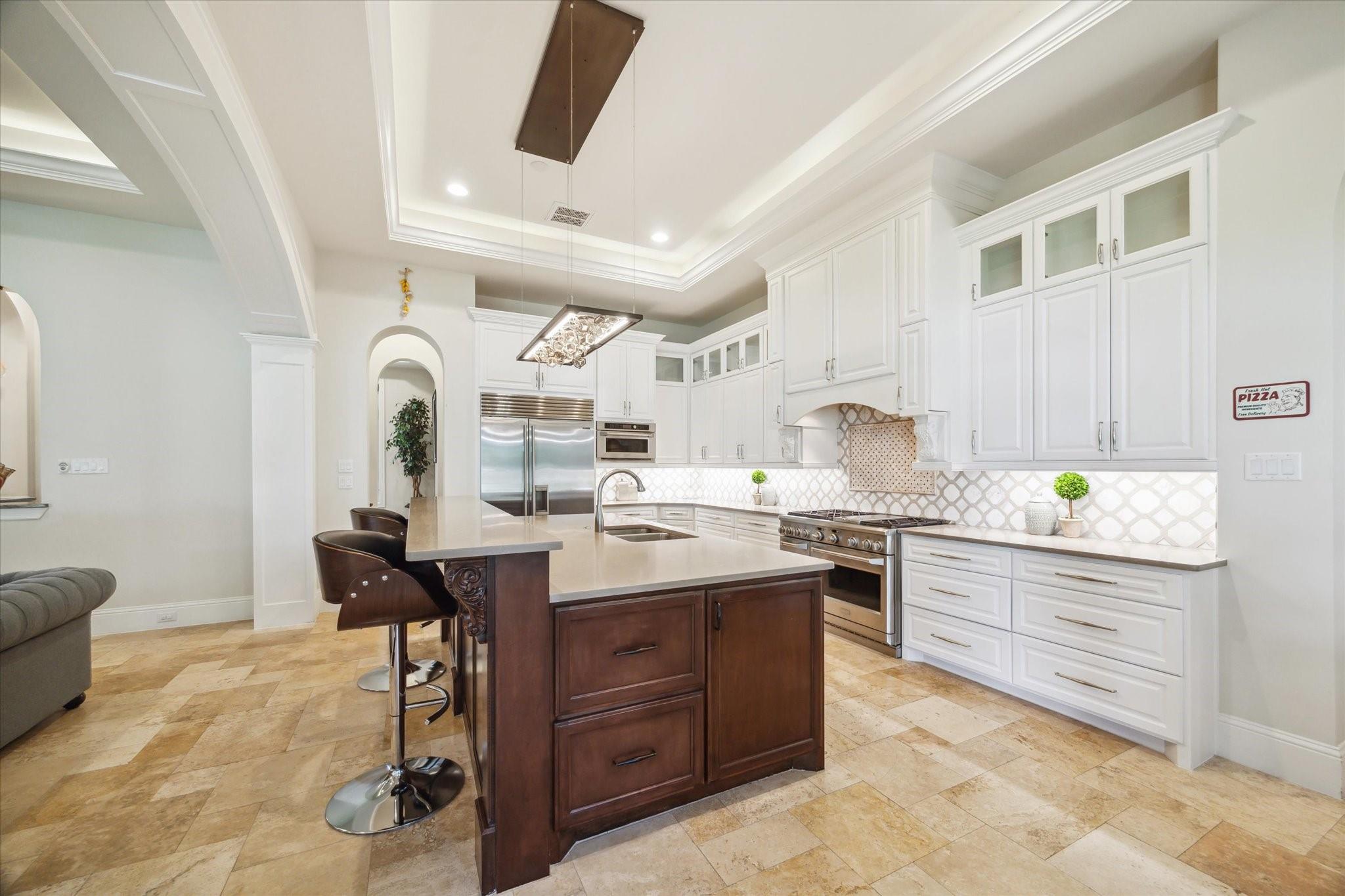 Sugar Land, Texas, 77478, United States, 5 Bedrooms Bedrooms, ,6 BathroomsBathrooms,Residential,Active,1971008