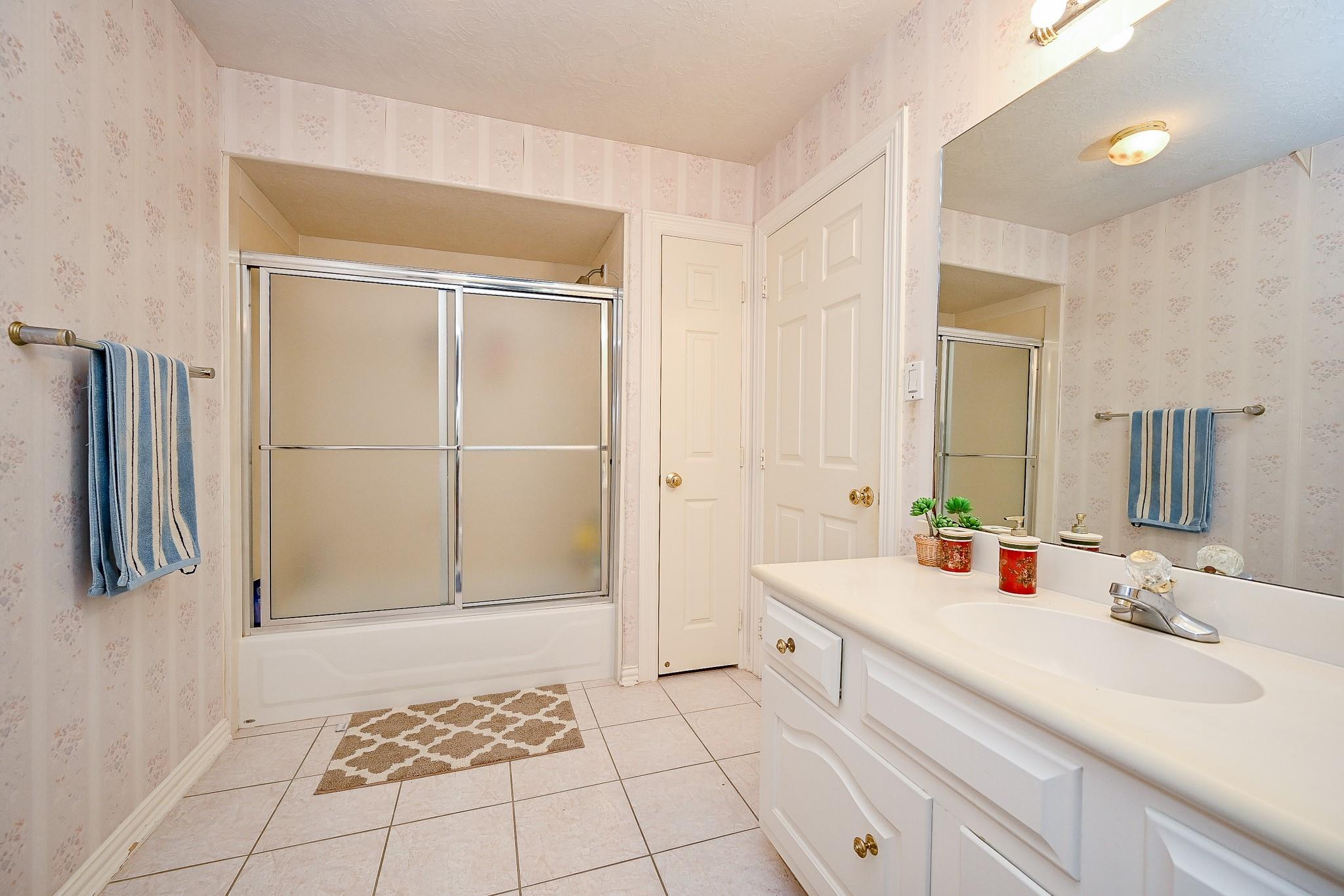 Houston, Texas, 77077, United States, 5 Bedrooms Bedrooms, ,5 BathroomsBathrooms,Residential,Active,1945837