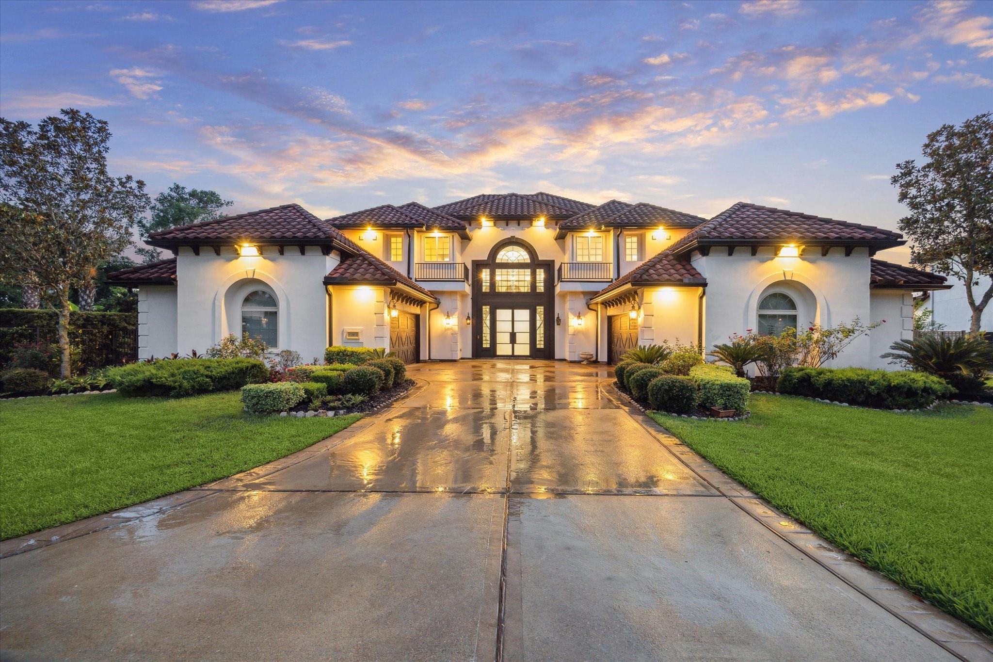 Missouri City, Texas, 77459, United States, 5 Bedrooms Bedrooms, ,7 BathroomsBathrooms,Residential,Active,2015465