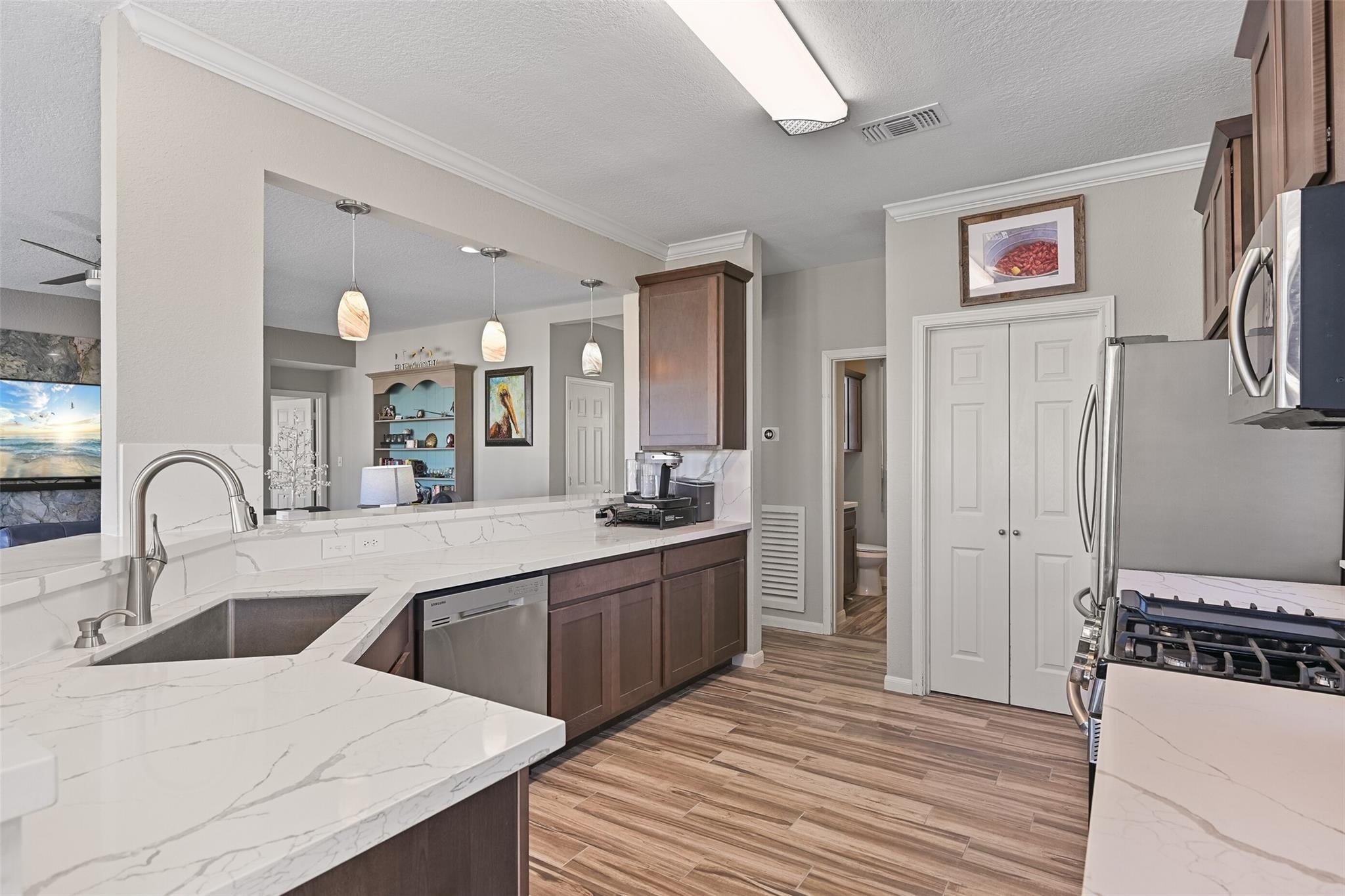 Galveston, Texas, 77554, United States, ,3 BathroomsBathrooms,Residential,Active,1867906