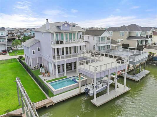 418 JEANIE LYNN ST, TIKI ISLAND, TX 77554 - Image 1