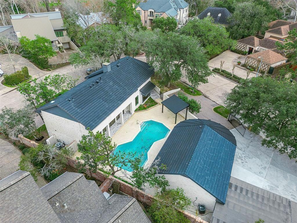 Houston, Texas, 77056, United States, 5 Bedrooms Bedrooms, ,5 BathroomsBathrooms,Residential,Active,1972190