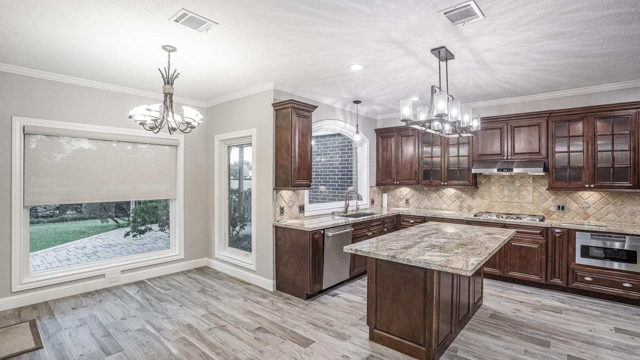 Sugar Land, Texas, 77479, United States, 5 Bedrooms Bedrooms, ,4 BathroomsBathrooms,Residential,Active,1884873