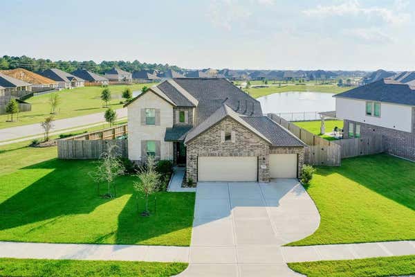 15542 E LAKE DR, BAYTOWN, TX 77523 - Image 1