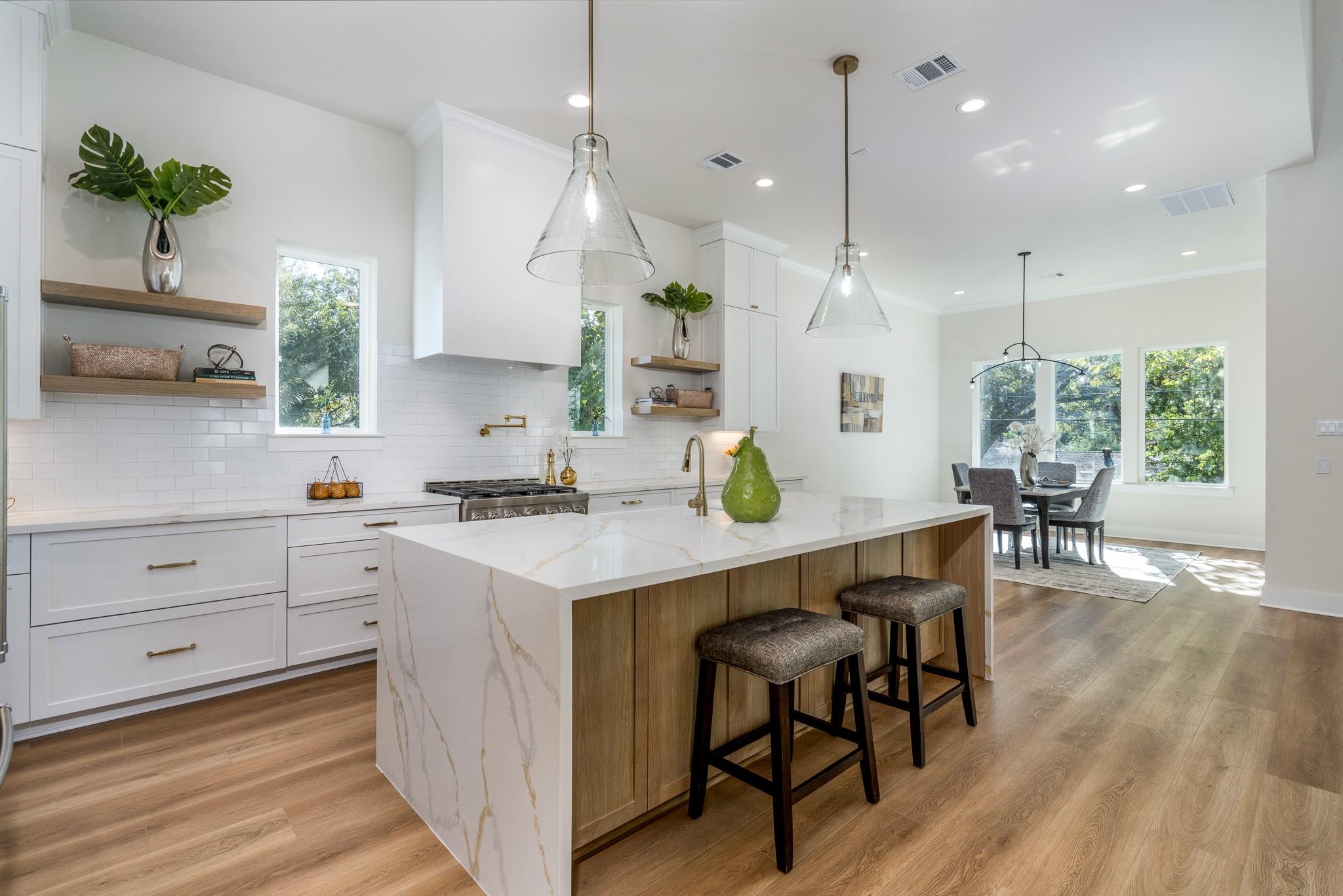 Houston, Texas, 77018, United States, 4 Bedrooms Bedrooms, ,5 BathroomsBathrooms,Residential,Active,1999925