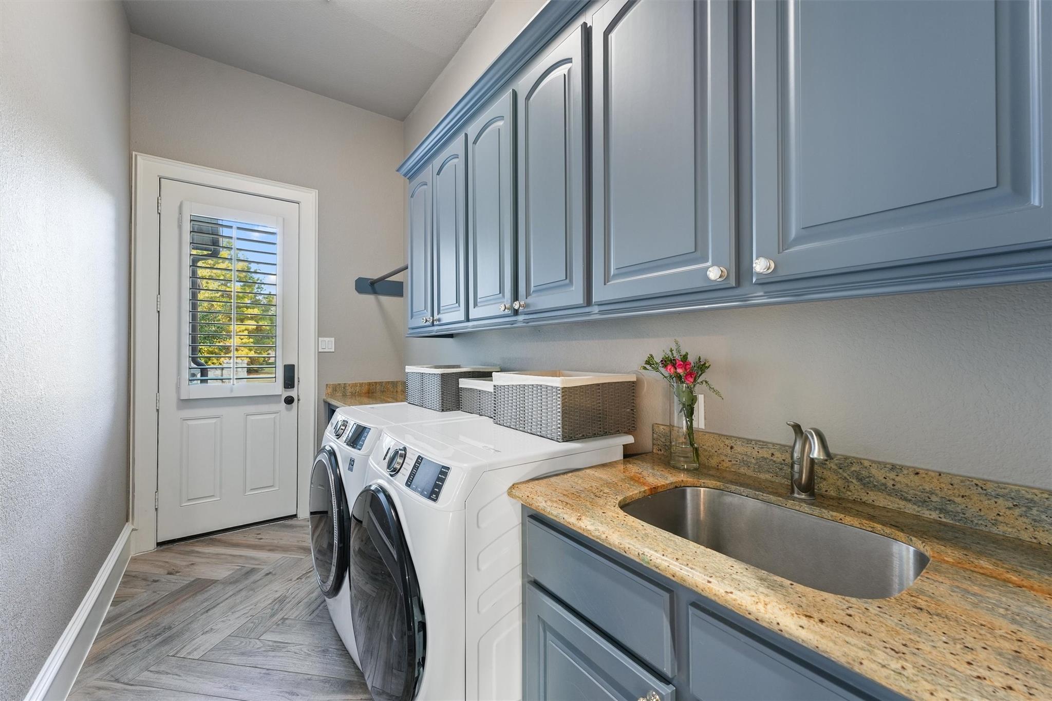 Spring, Texas, 77389, United States, 5 Bedrooms Bedrooms, ,5 BathroomsBathrooms,Residential,Active,1954014