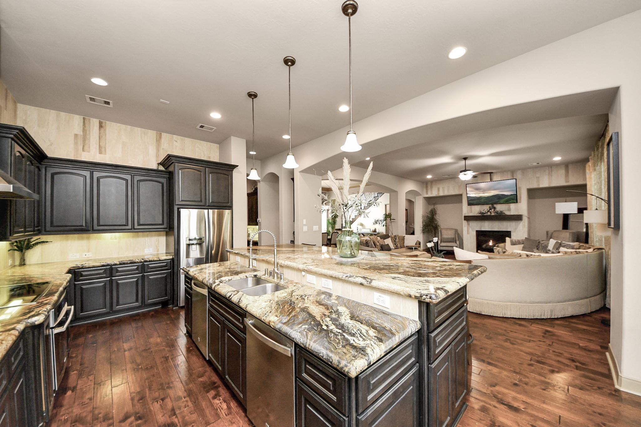 Cypress, Texas, 77429, United States, 5 Bedrooms Bedrooms, ,7 BathroomsBathrooms,Residential,Active,1889491