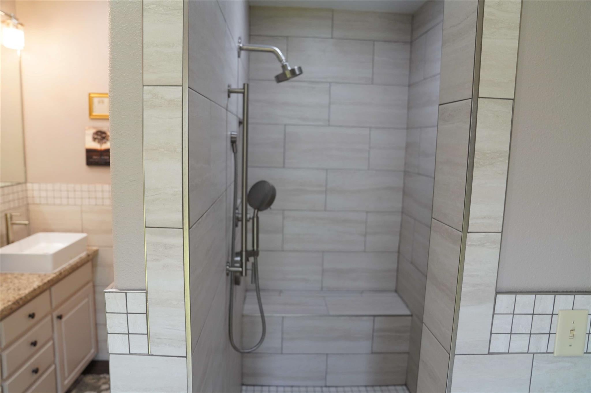 Sheridan, Texas, 77475, United States, 8 Bedrooms Bedrooms, ,5 BathroomsBathrooms,Residential,Active,1954329