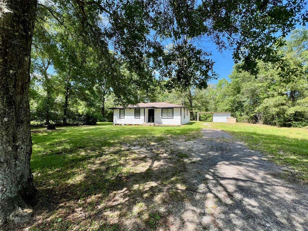 1945 N TRAM RD, VIDOR, TX 77662, photo 1 of 12