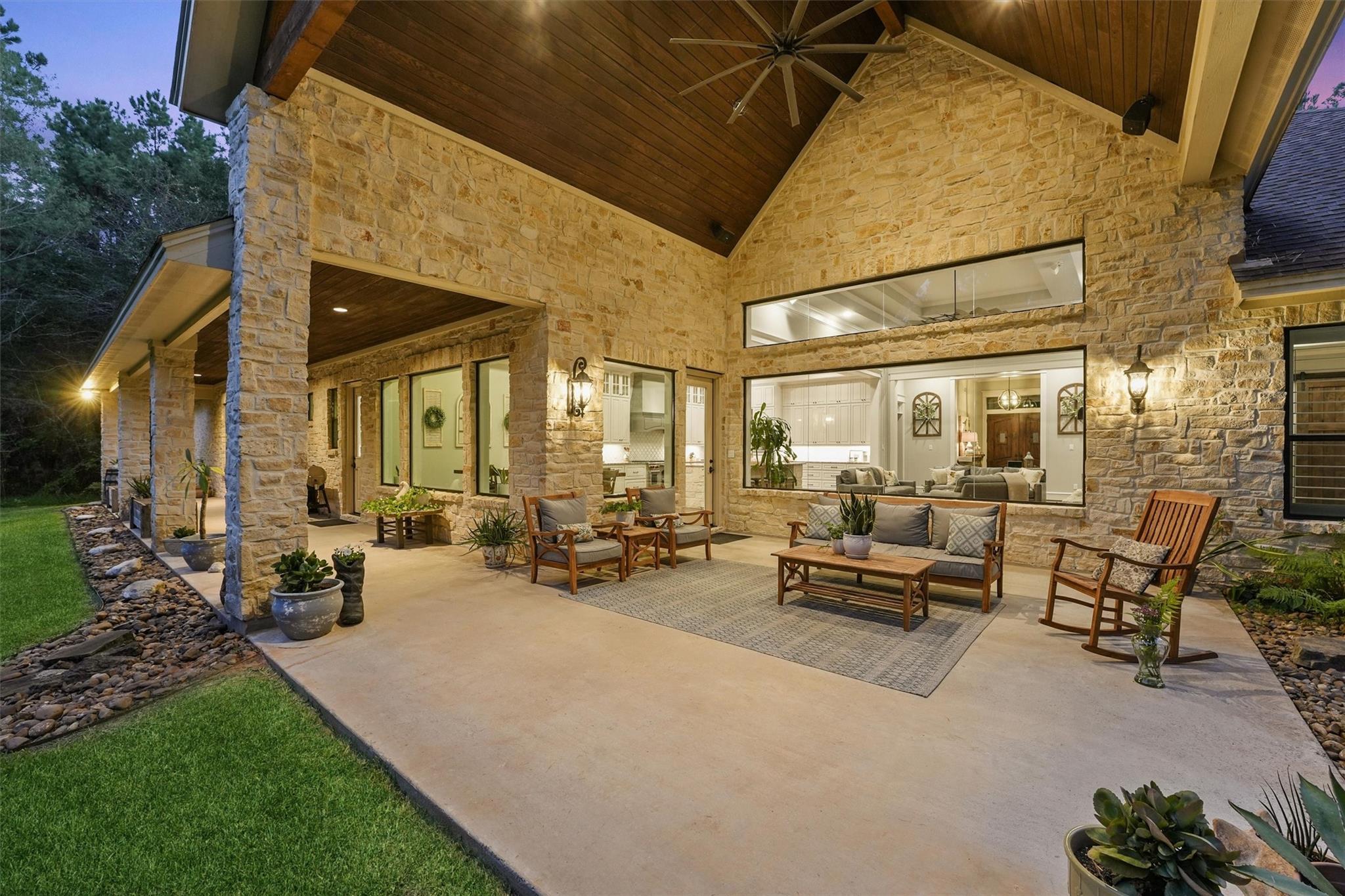 Montgomery, Texas, 77316, United States, 4 Bedrooms Bedrooms, ,3 BathroomsBathrooms,Residential,Active,1953985