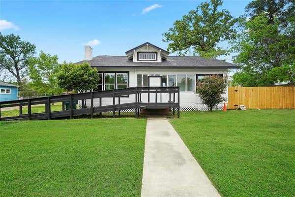 910 CABLE ST, CONROE, TX 77301 - Image 1