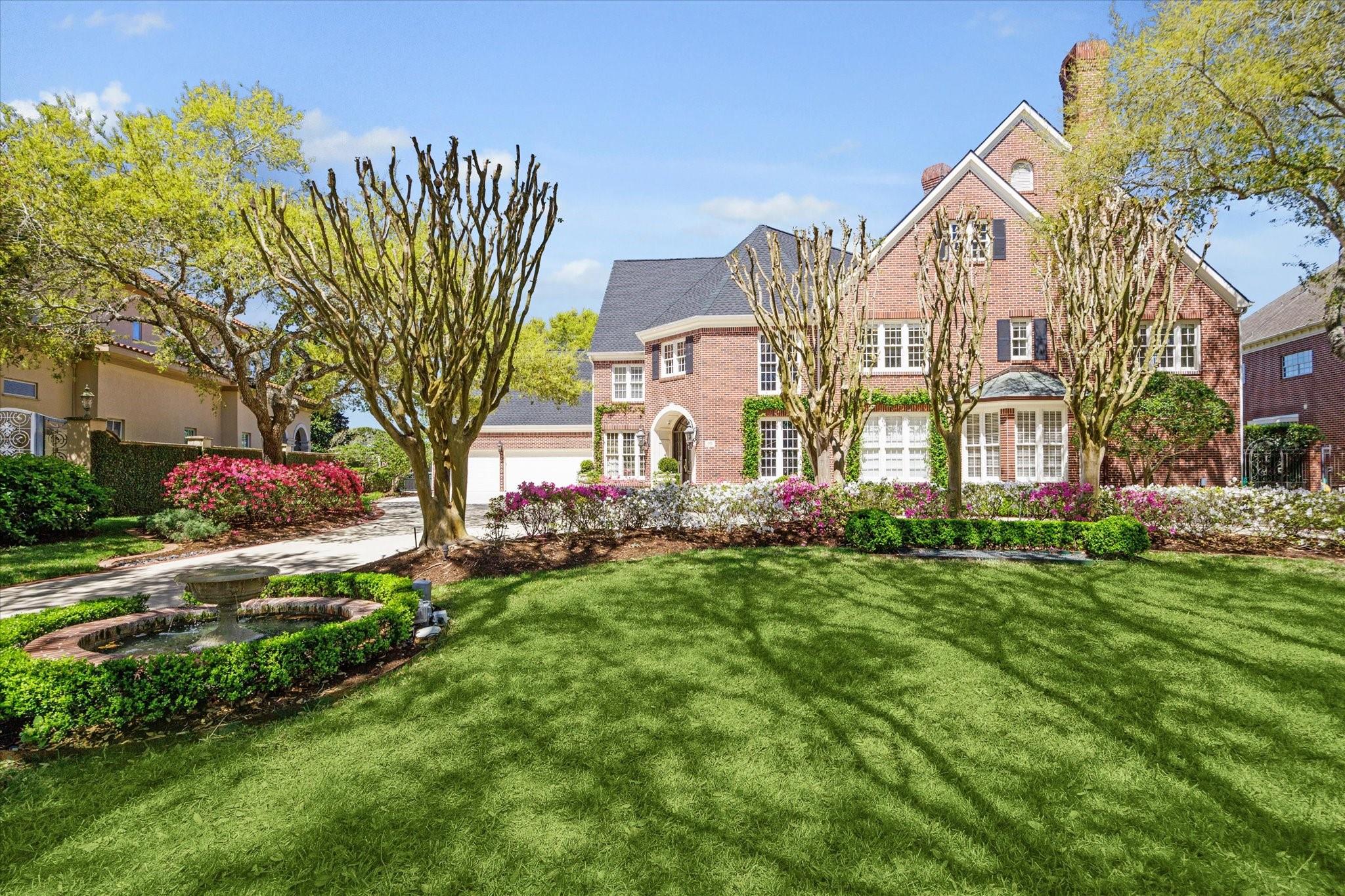 Sugar Land, Texas, 77479, United States, 6 Bedrooms Bedrooms, ,9 BathroomsBathrooms,Residential,Active,1970925