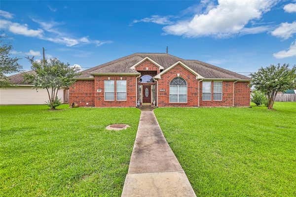 12107 FISHER DR, BAYTOWN, TX 77523, photo 4 of 34