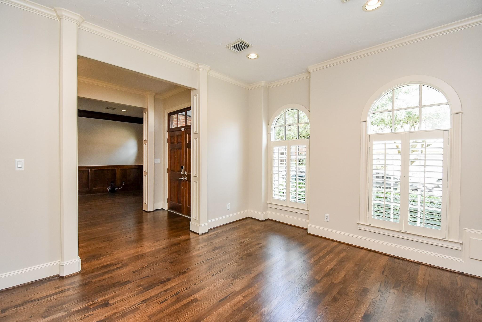 Houston, Texas, 77098, United States, 4 Bedrooms Bedrooms, ,4 BathroomsBathrooms,Residential,Pending,2007219