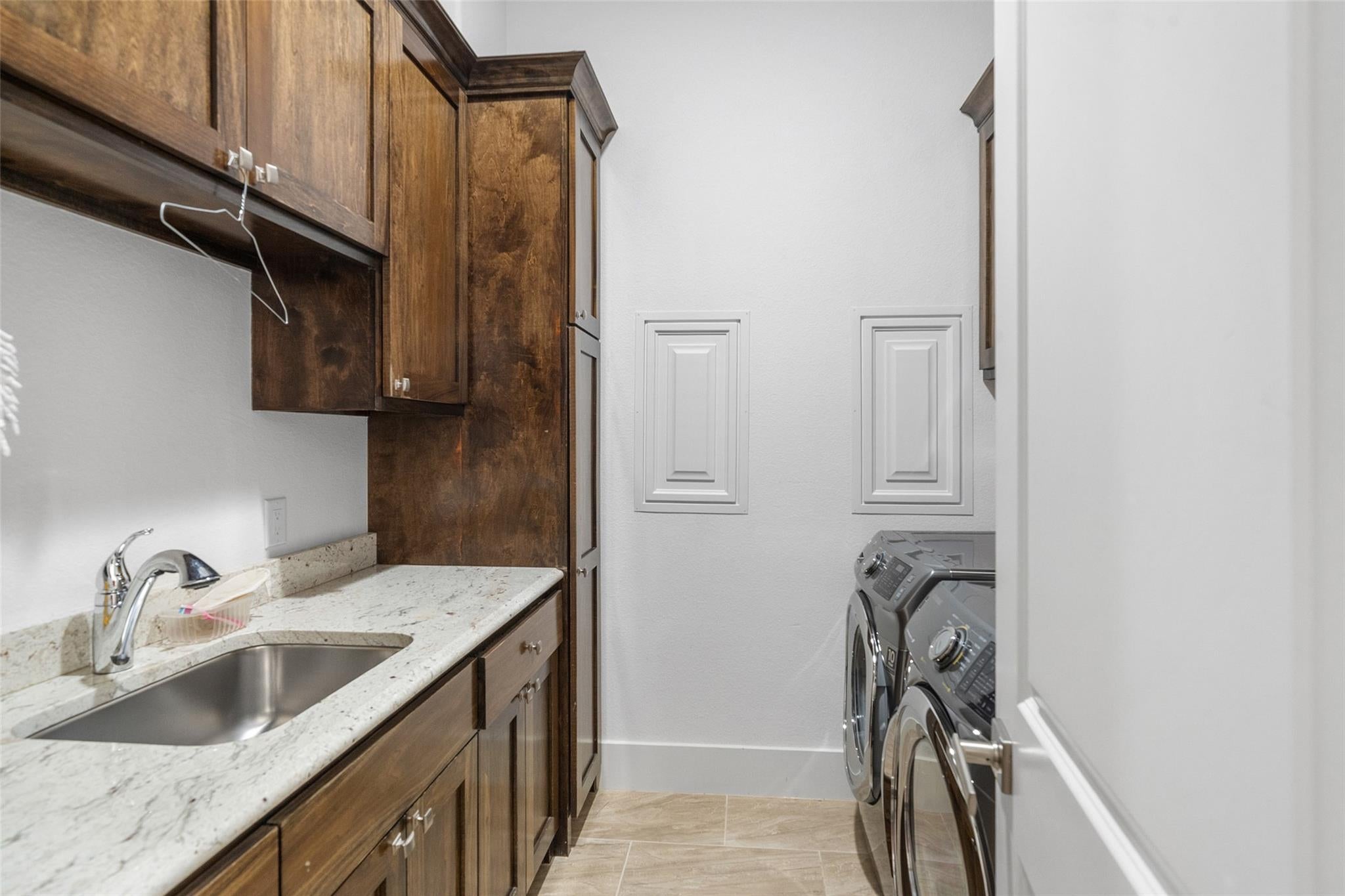 The Woodlands, Texas, 77380, United States, 4 Bedrooms Bedrooms, ,6 BathroomsBathrooms,Residential,Active,1888480