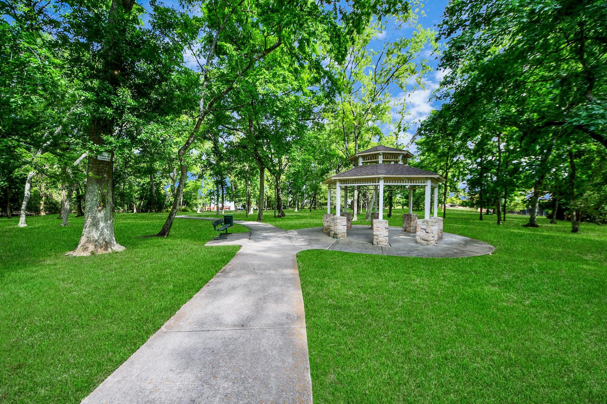 Kingwood, Texas, 77345, United States, 5 Bedrooms Bedrooms, ,5 BathroomsBathrooms,Residential,Active,1967113